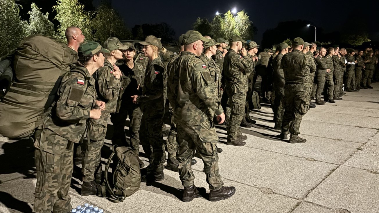 Ponad 300 żołnierzy 14. Pułku Przeciwpancernego w Suwałkach pojechało pomagać powodzianom