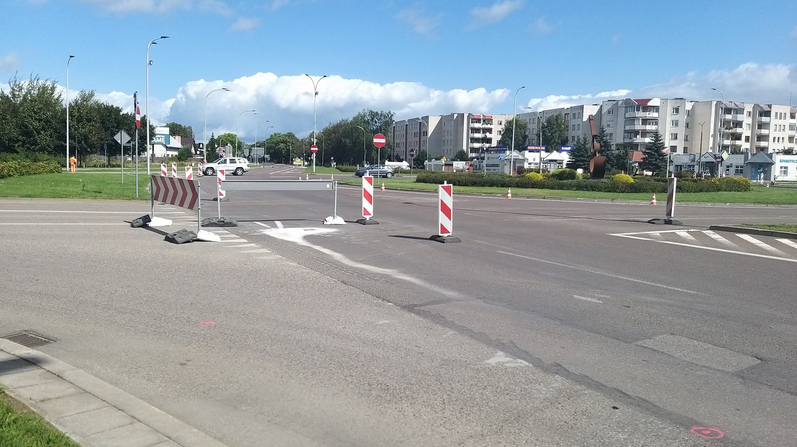 Zdarzenie drogowe na rondzie przy Kauflandzie w Suwałkach
