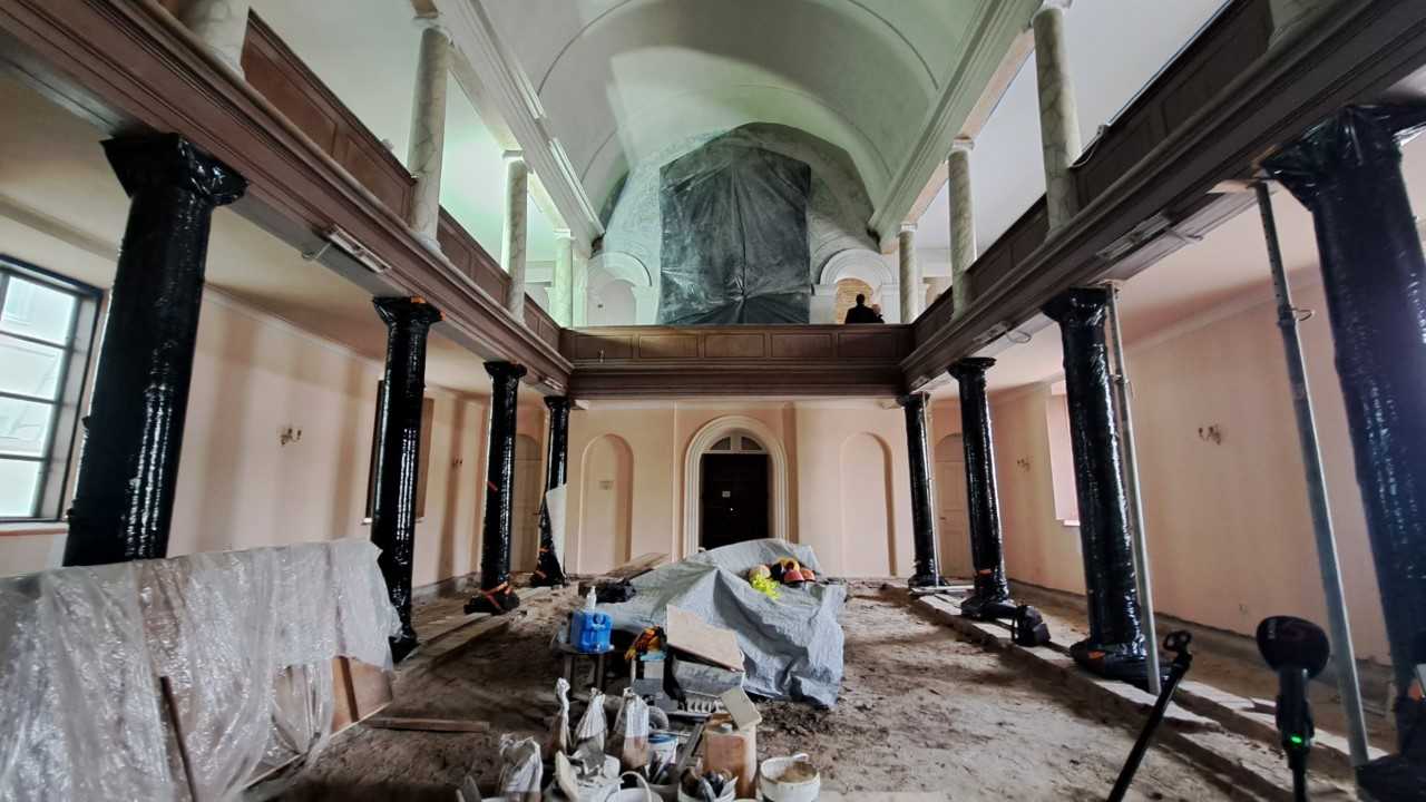 60 tys. zł - tyle potrzeba na renowację odkrytych polichromii w suwalskim kościele