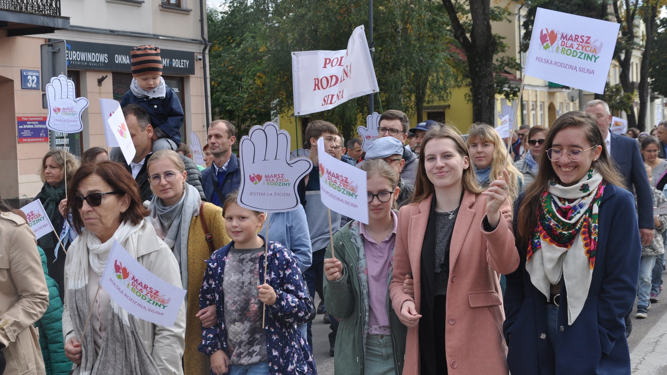 Ulicami Suwałk przeszedł Marsz dla Życia i Rodziny