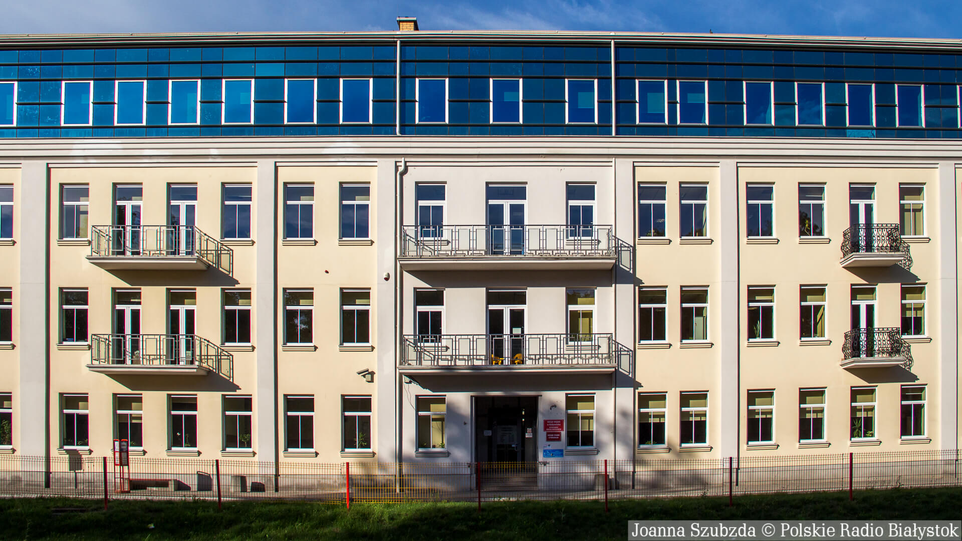 Wszystkie urzędy przywracają bezpośrednią obsługę obywateli