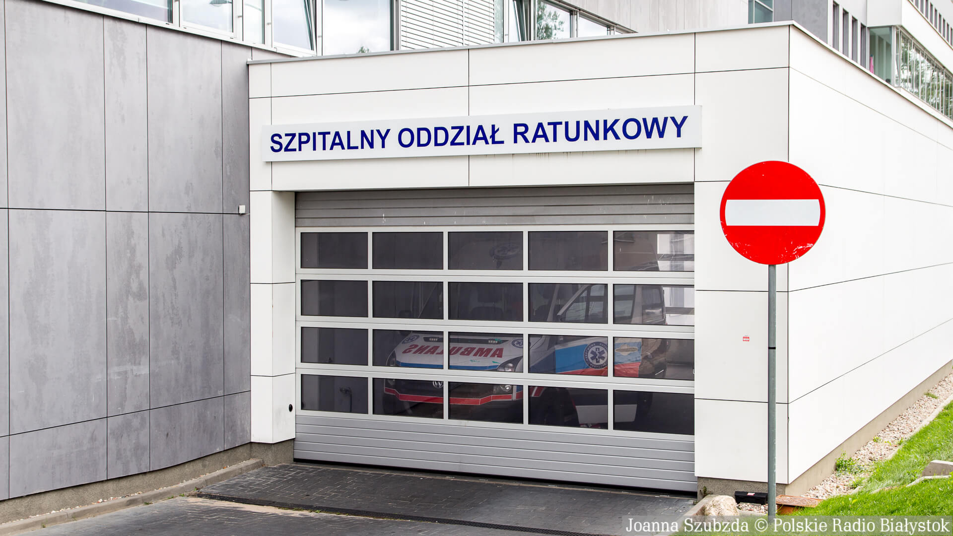 Nie było wolnej karetki - mężczyznę z tętniakiem aorty musieli zawieźć koledzy