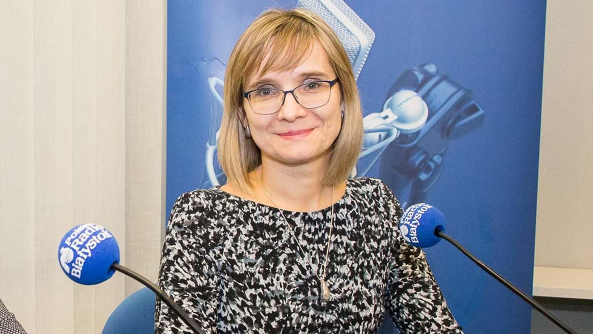 dr Joanna Szeląg - gdzie szukać pomocy i czy prewencyjne nosić maseczki ochronne?