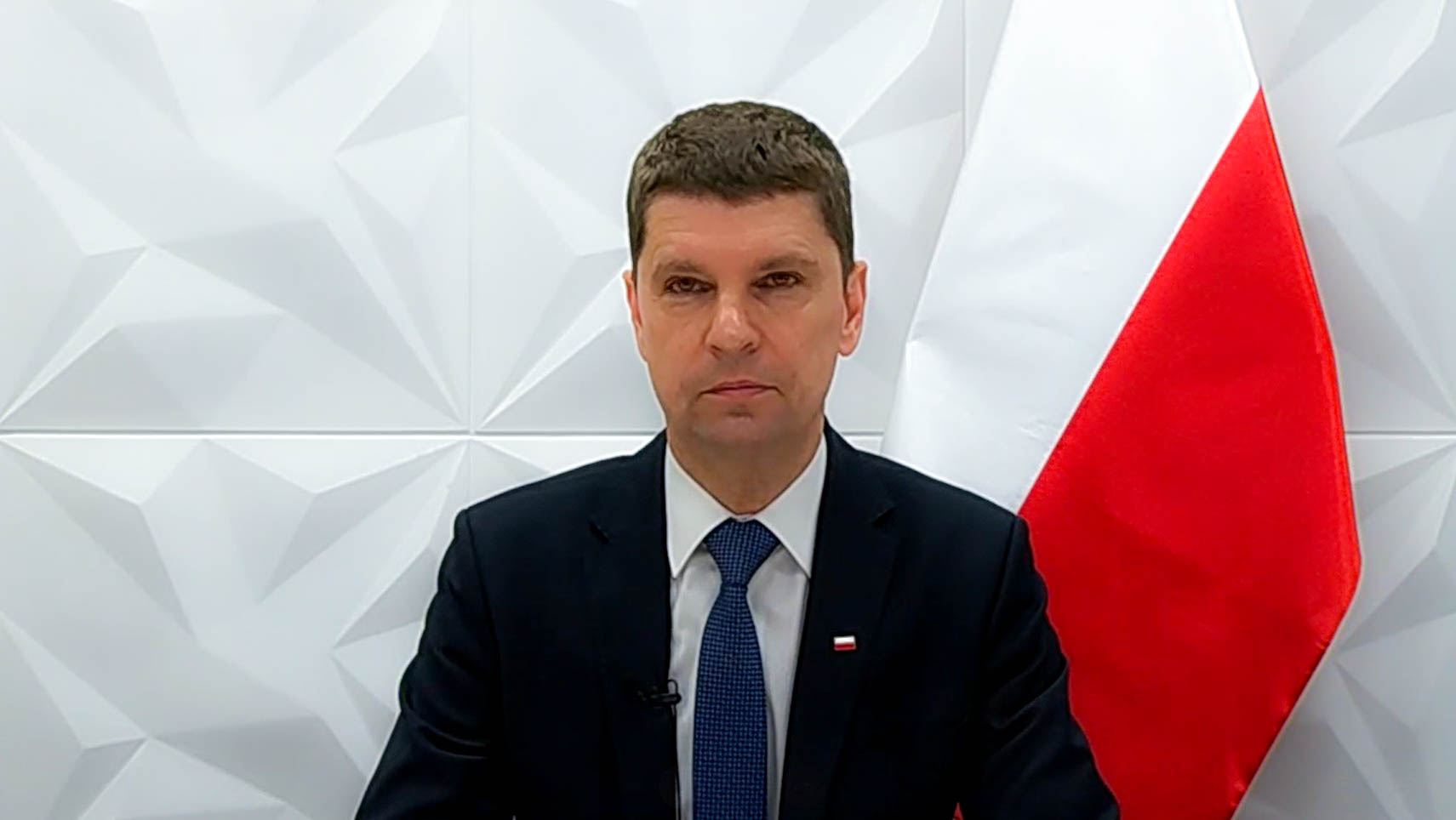 Dariusz Piontkowski: Chcemy, by uczniowie wrócili do szkół, pracujemy nad przepisami o bezpieczeństwie