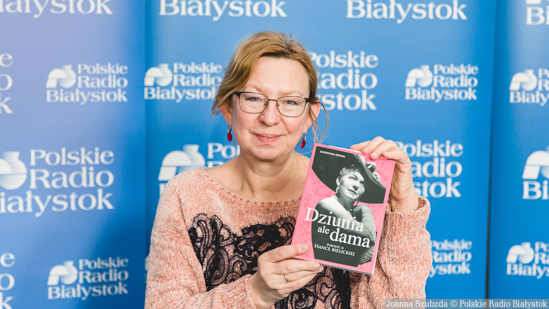 Książka Katarzyny Drogi "Dziunia, ale dama"