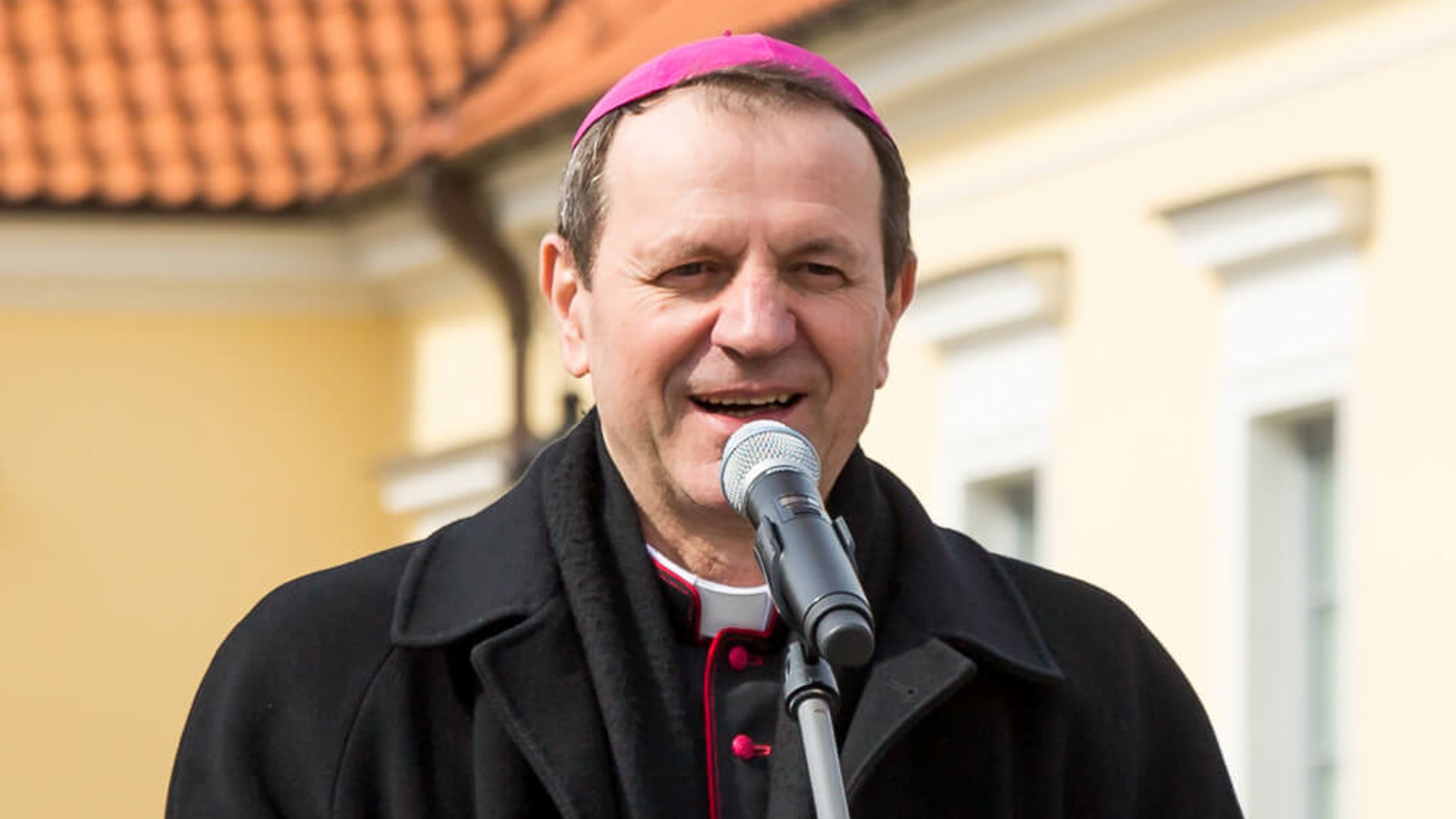 Abp Tadeusz Wojda: Będziemy zwiększać liczbę mszy świętych w parafiach, by nie było natłoku