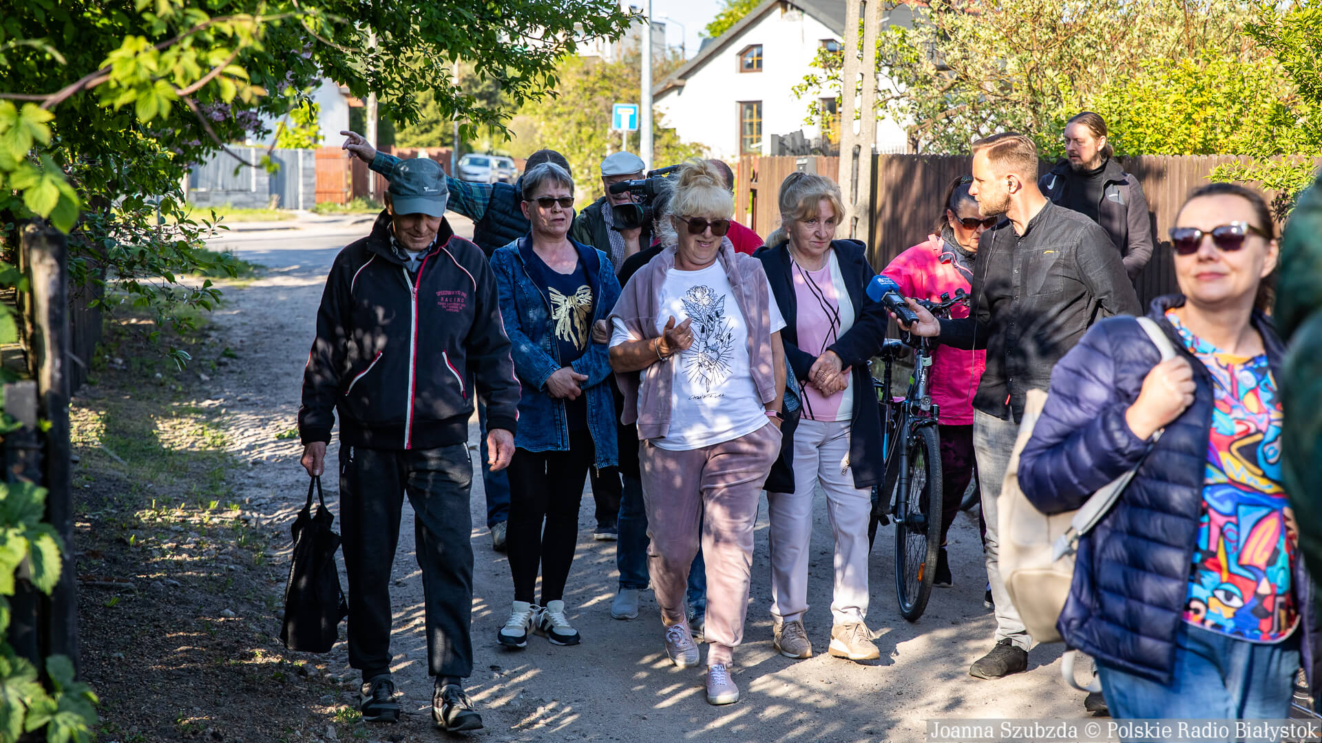 Kilkadziesiąt osób wzięło udział w spacerze historycznym po osiedlu Dojlidy [zdjęcia]