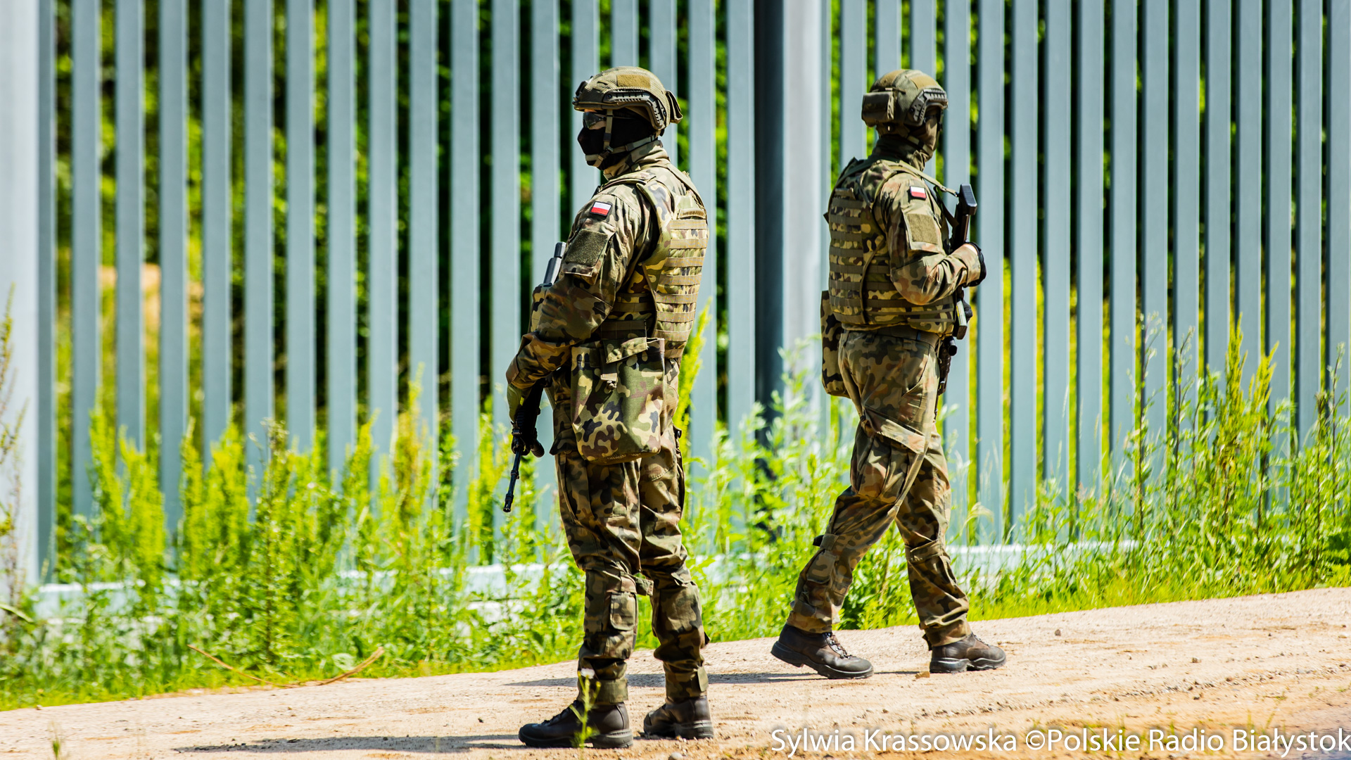Mniej prób przekroczenia polsko-białoruskiej granicy, ale wciąż mają miejsce agresywne incydenty