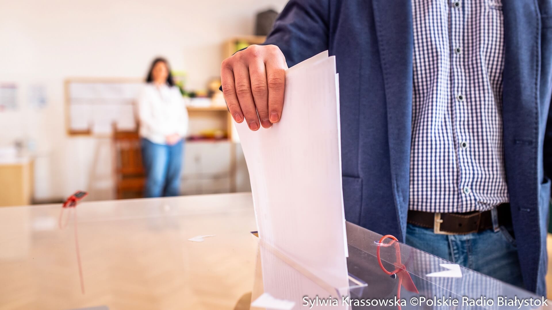 Sondażowe ogólnopolskie wyniki wyborów do sejmików: PiS - 33,7, KO - 31,9, TD - 13,5, Konfederacja - 7,5, Lewica - 6,8