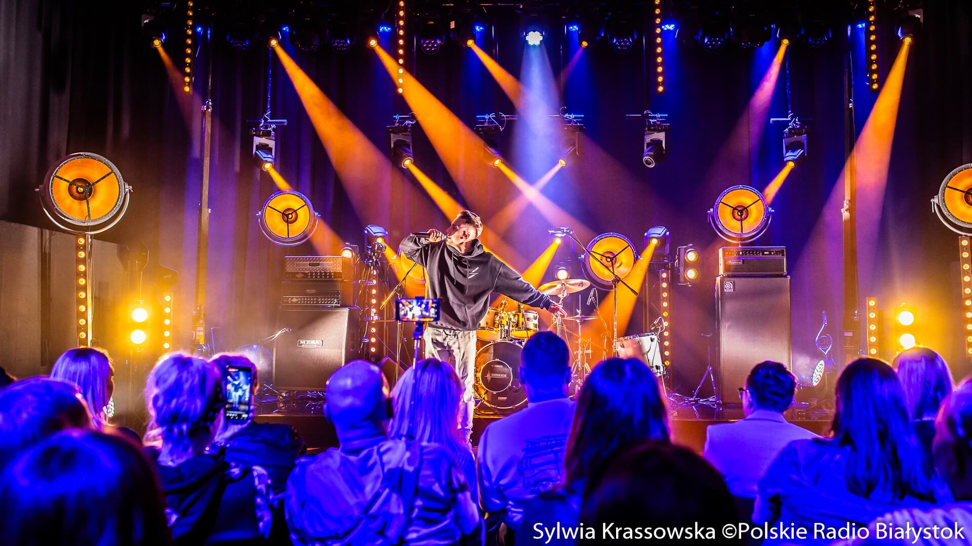 Niebieski Mikrofon - lista zgłoszeń zamknięta. Teraz czas na wybór finalistów