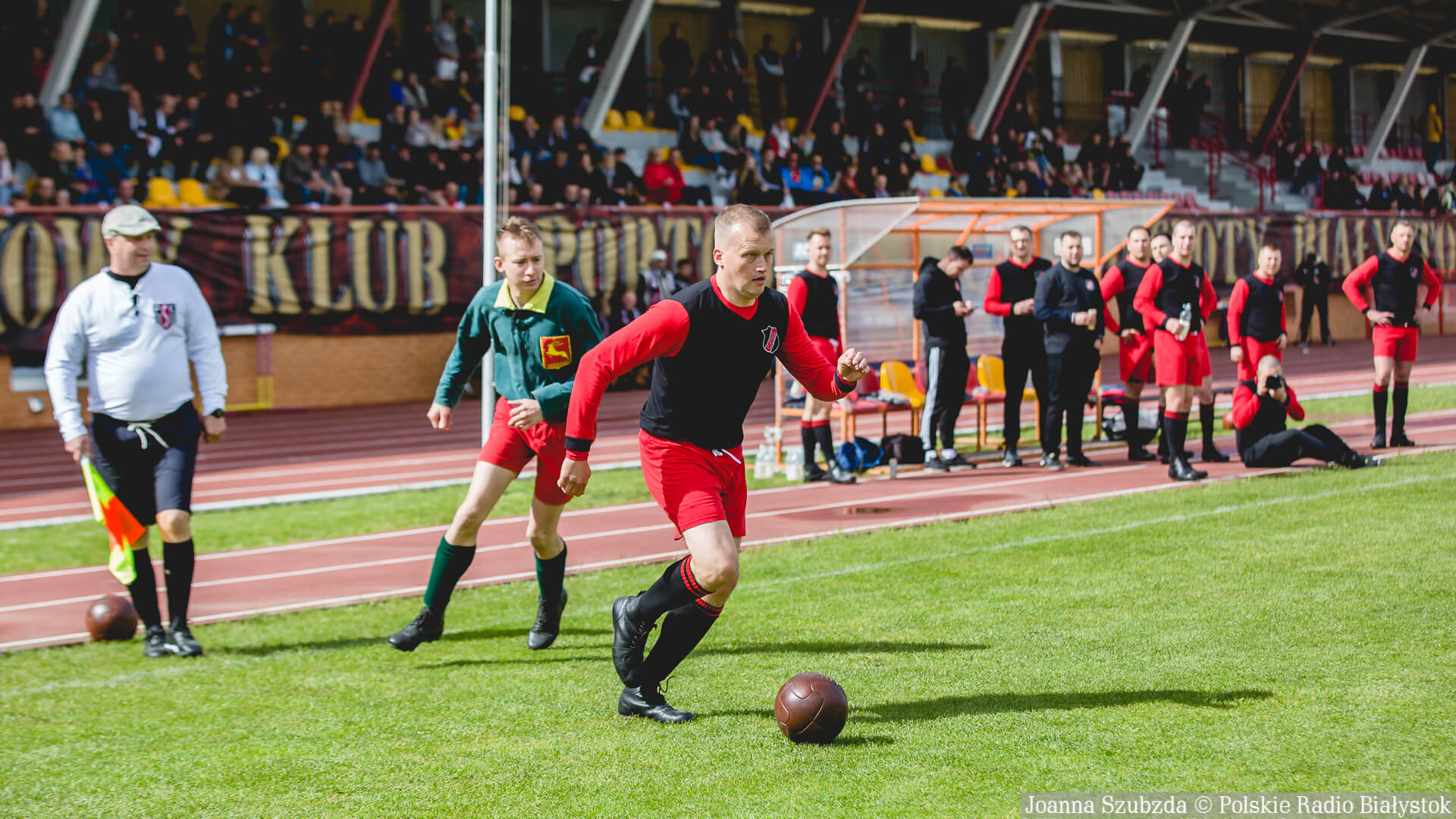 Drużyna WKS 42. Pułku Piechoty rozegrała w Białymstoku pierwszy mecz w rozgrywkach Retro Ligi [zdjęcia]