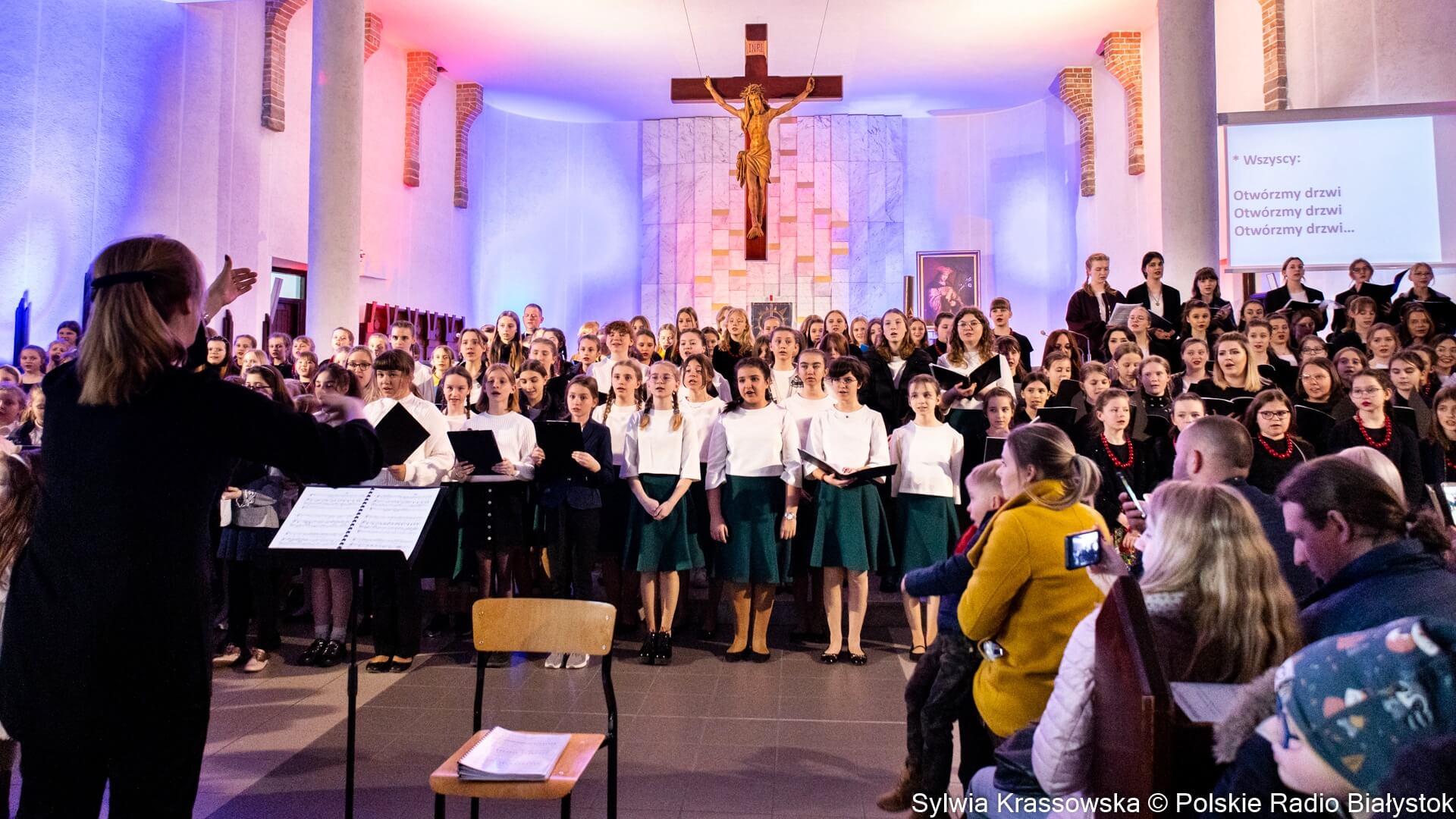 Młodzi chórzyści zaśpiewali w kościele pw. św. Kazimierza Królewicza w Białymstoku [zdjęcia]