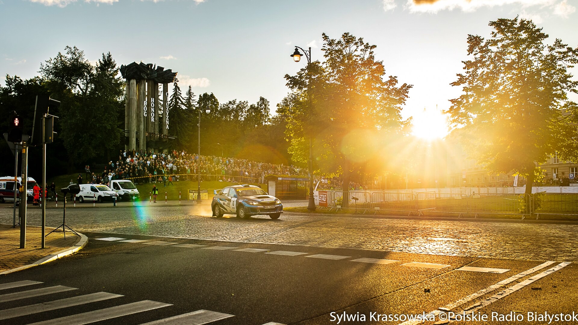 Tłumy kibiców na 42. Rajdzie Podlaskim [zdjęcia, wideo]