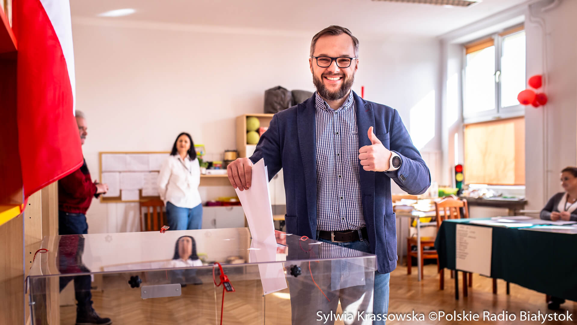 Trwa głosowanie w wyborach samorządowych [zdjęcia]