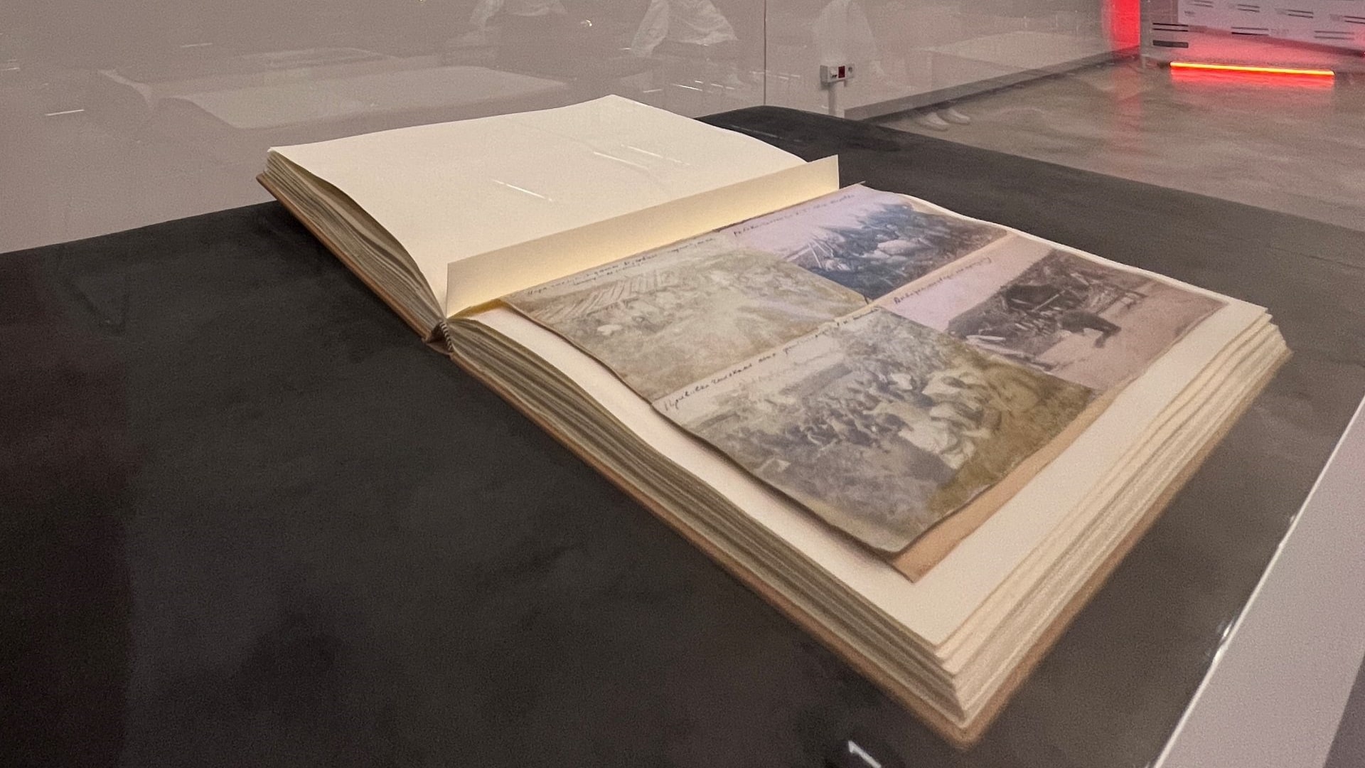 Album z podróży Bronisława Piłsudskiego eksponatem miesiąca w Muzeum Pamięci Sybiru w Białymstoku