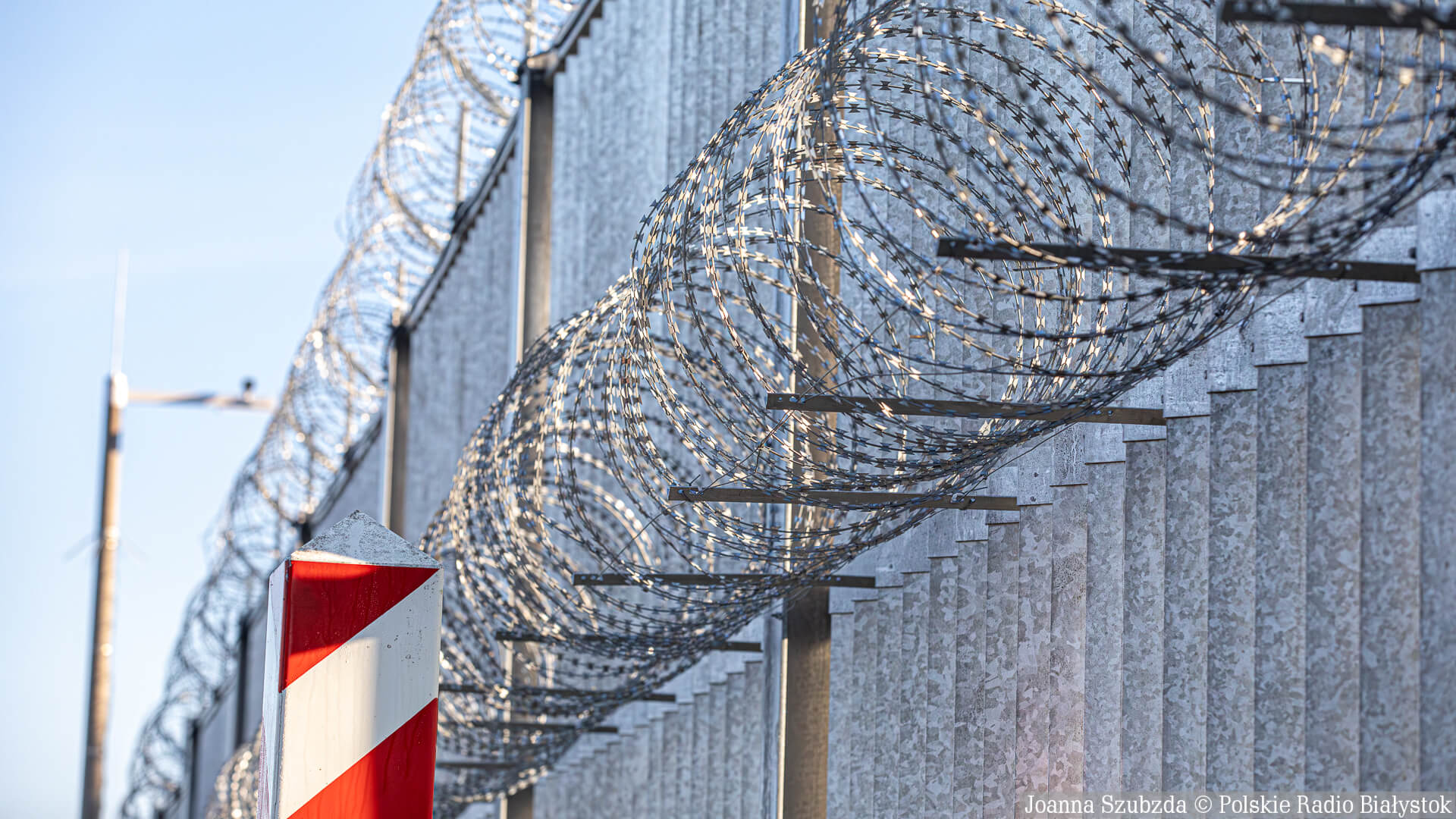 Mniej prób nielegalnego przekroczenia polsko-białoruskiej granicy - przyczyną jest m.in. modernizacja zapory