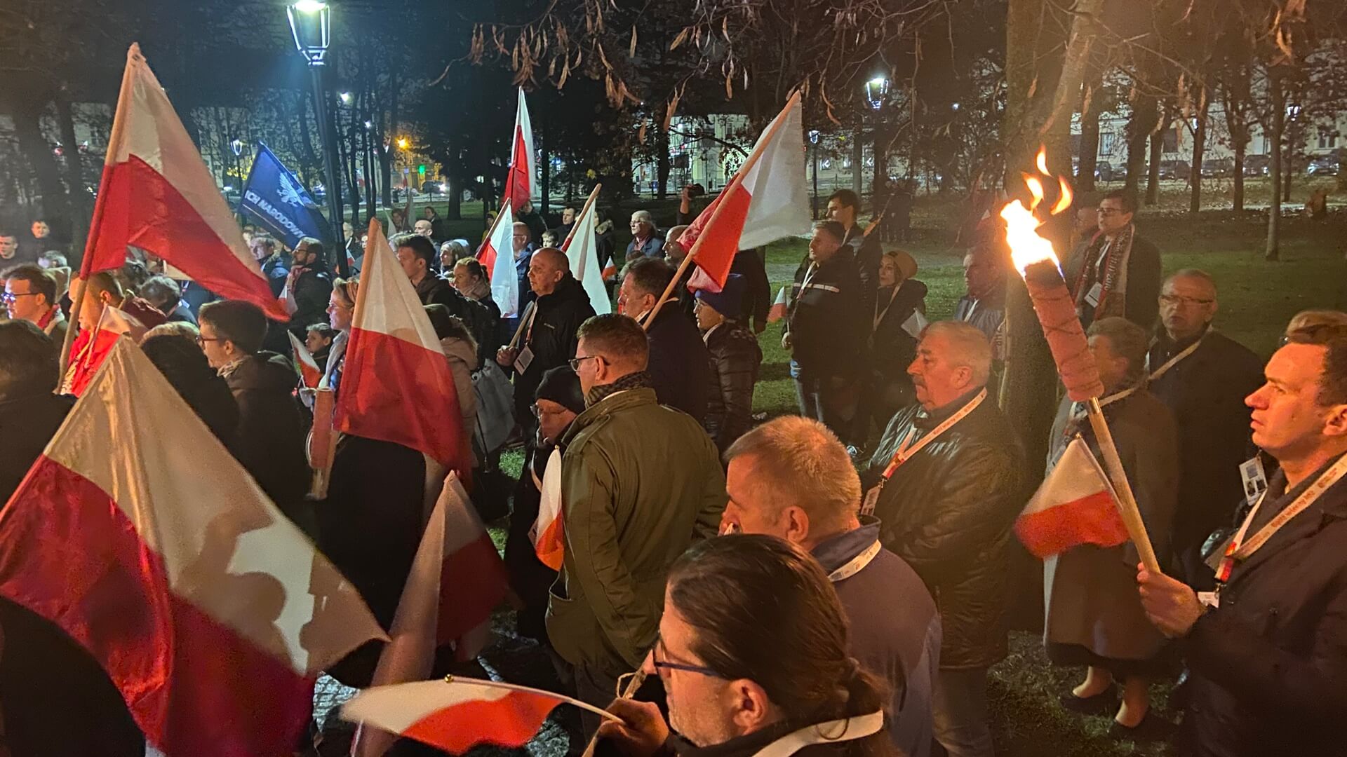 Ulicami Suwałk przeszedł Młodzieżowy Marsz Niepodległości