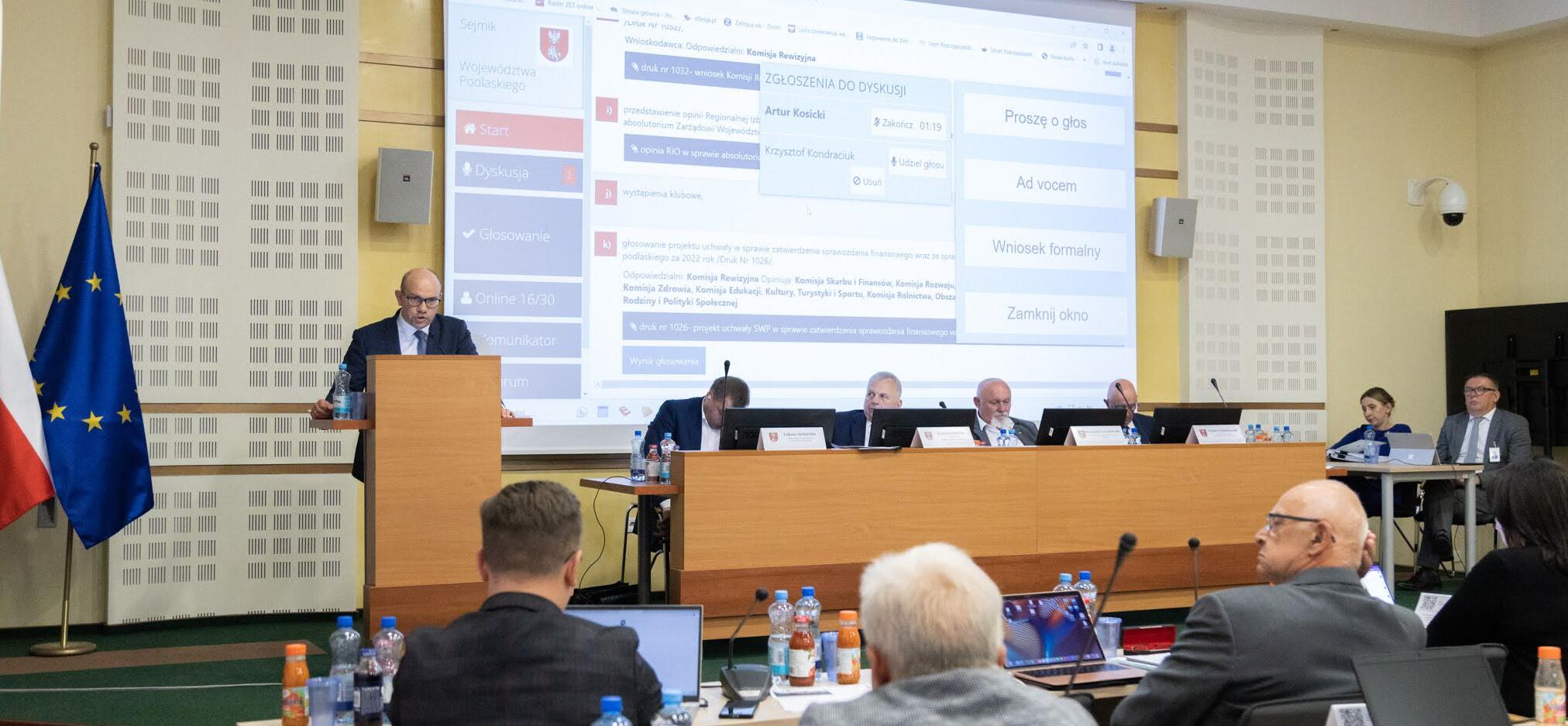 Zarząd województwa podlaskiego otrzymał wotum zaufania