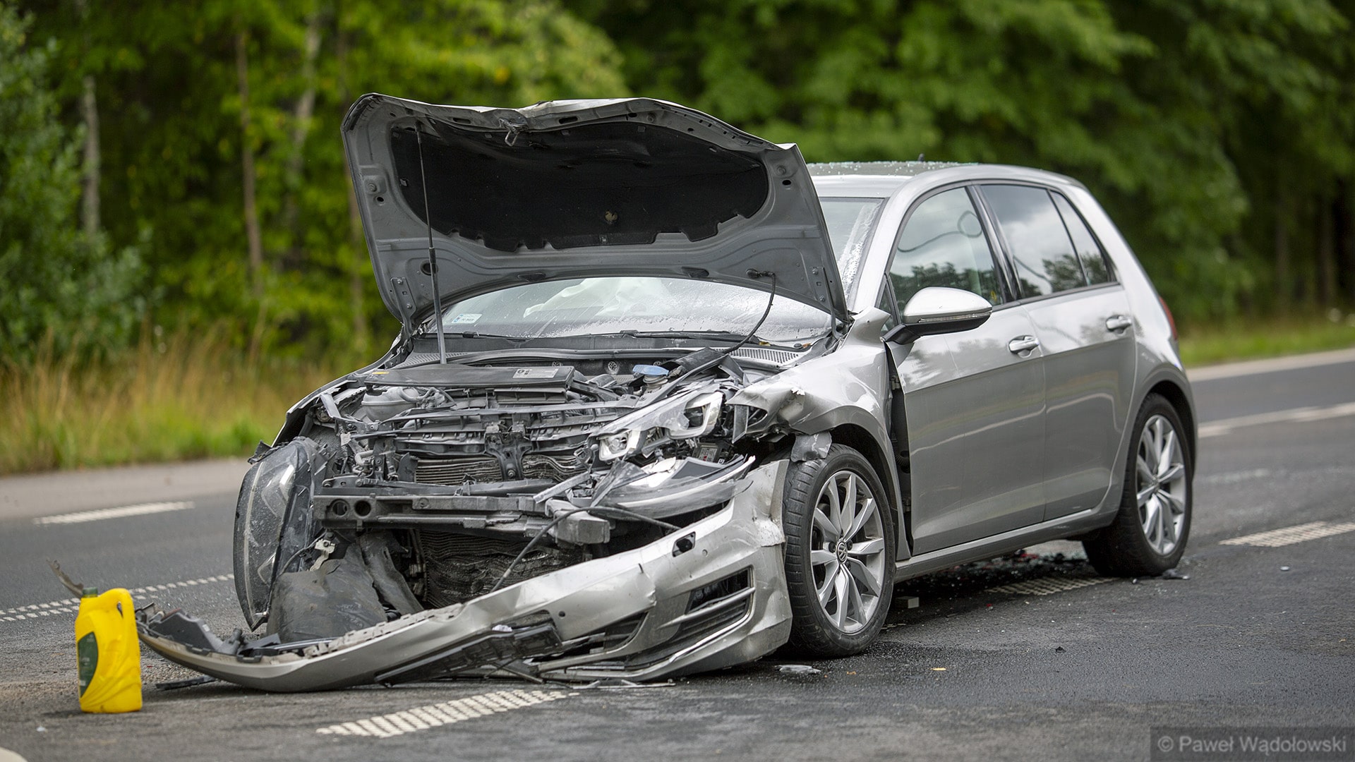 Wypadek na DK 63 między Łomżą a Zambrowem - trzy osoby trafiły do szpitala