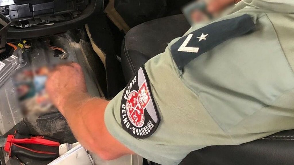 Budzisko: Przemyt papierosów wykryty za pomocą rentgena