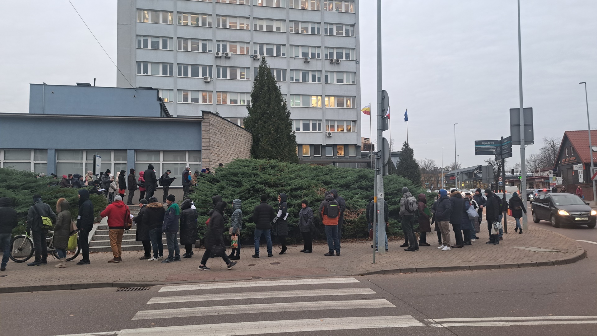 Ogromne zainteresowanie dotacją na rowery elektryczne - białostoczanie ustawili się w kolejce