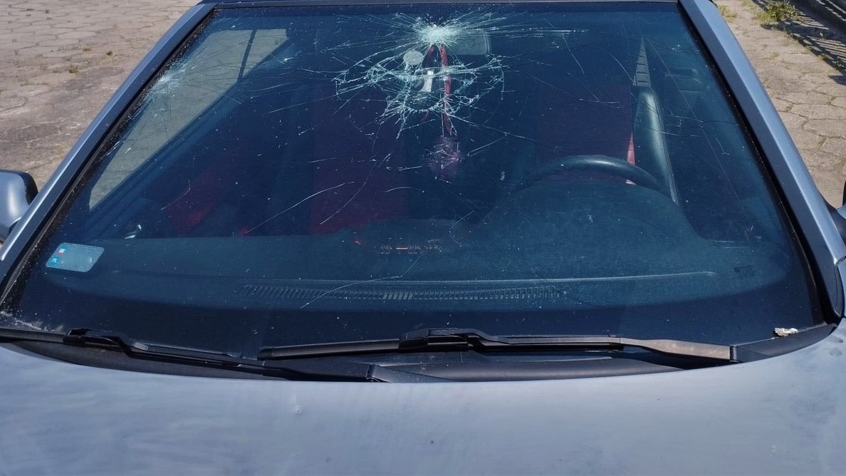 Kolno: Zniszczyła auto z zazdrości