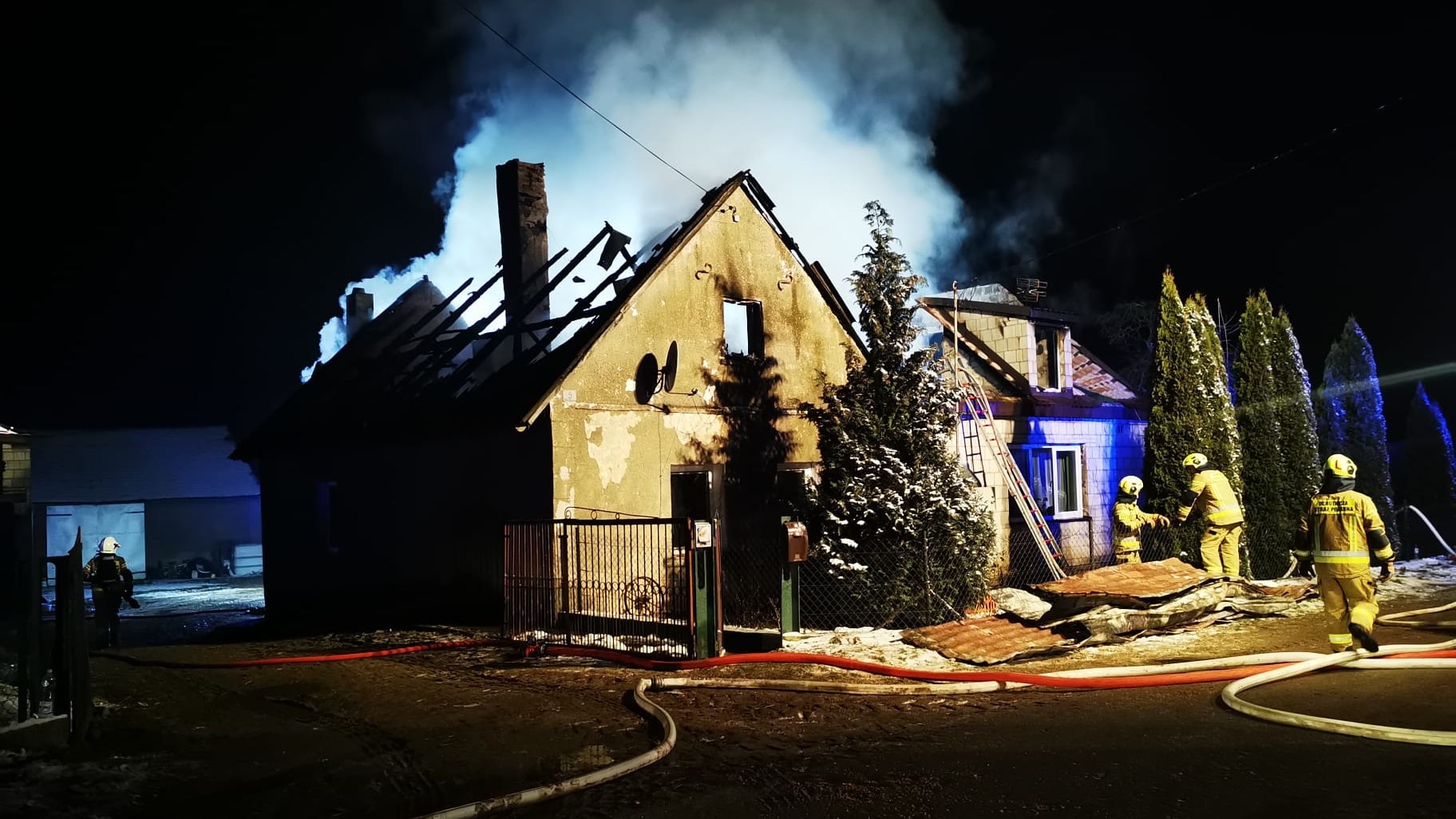 Rodzina pogorzelców z Brzeźna koło Szczuczyna potrzebuje wsparcia finansowego