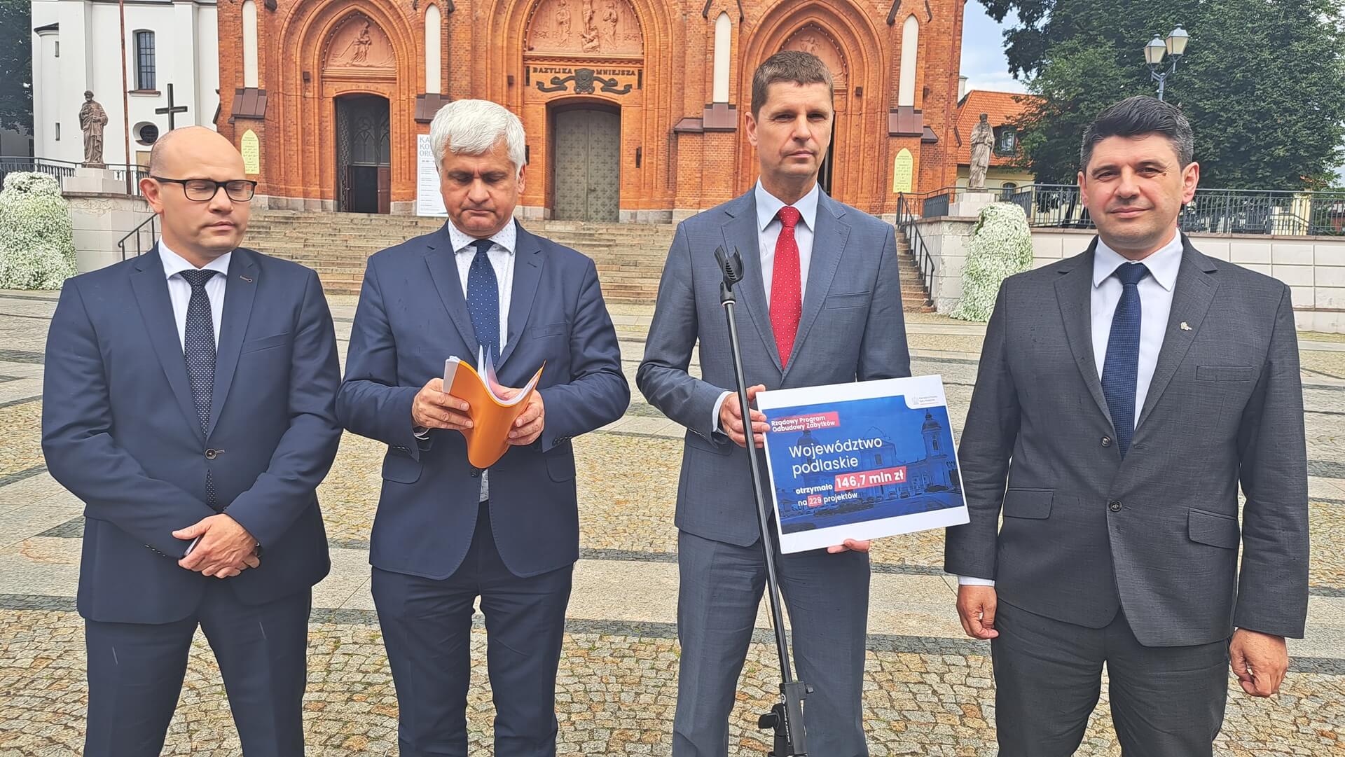 Prawie 147 mln zł trafi do województwa podlaskiego na odbudowę zabytków