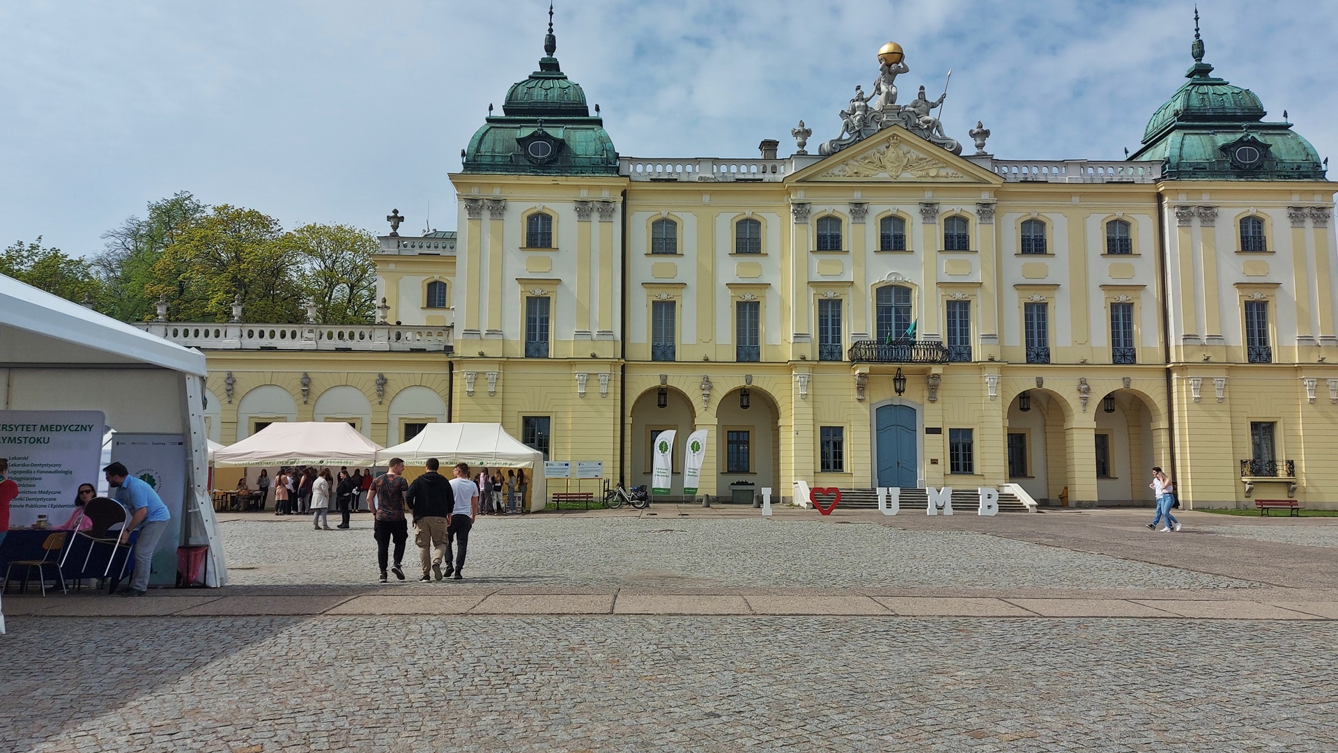 Dzień otwarty UMB - można było wziąć udział w badaniach i ciekawych warsztatach