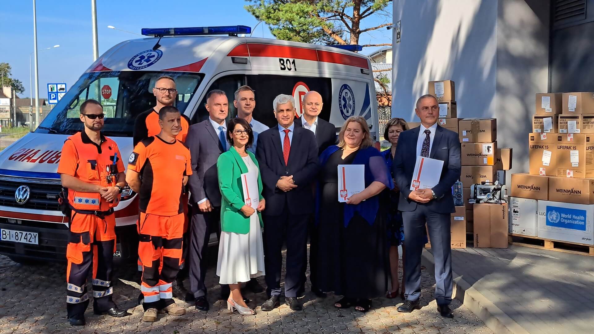 Wojewódzkie stacje pogotowia ratunkowego z Podlaskiego otrzymały sprzęt medyczny warty 1,5 miliona złotych