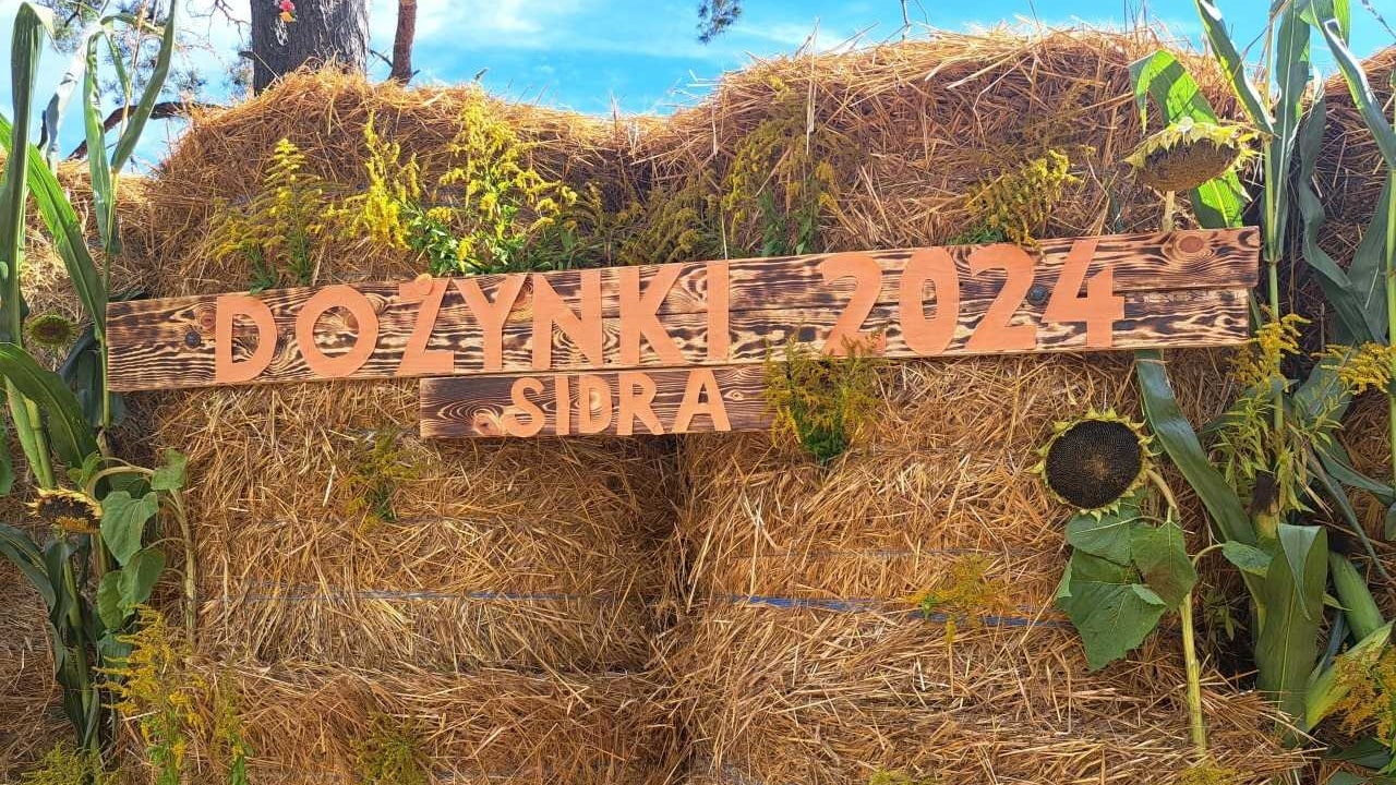 Gminne dożynki w Sidrze z udziałem marszałka Sejmu Szymona Hołowni