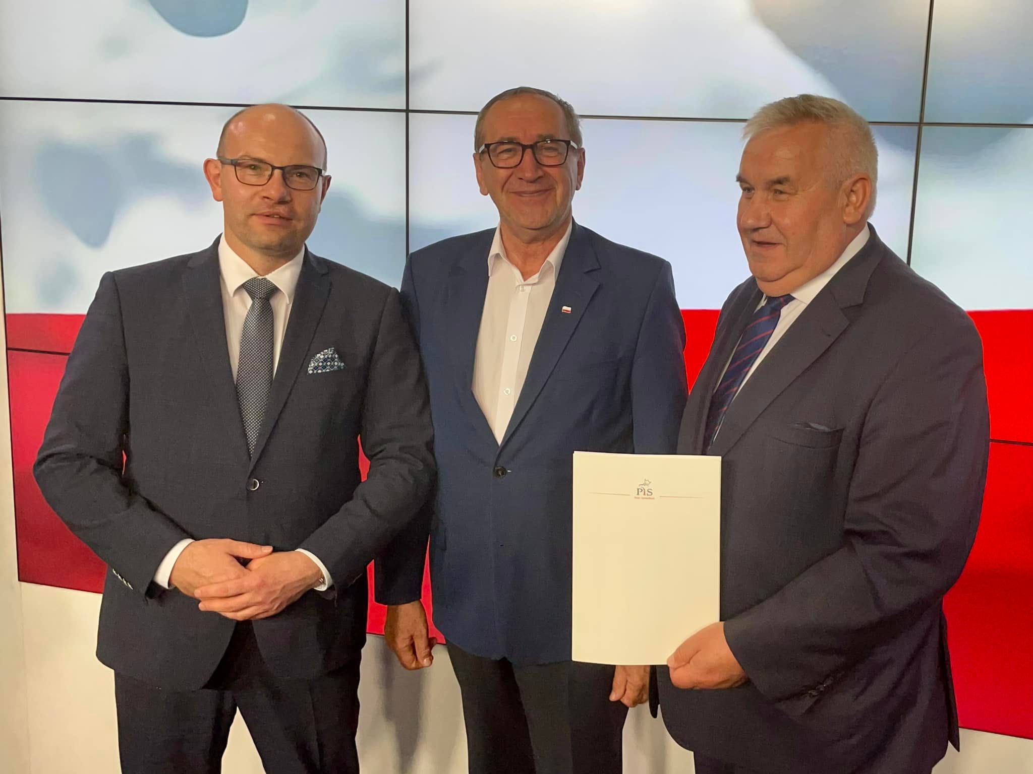 Pełnomocnicy okręgowi PiS z Podlaskiego odebrali nominacje