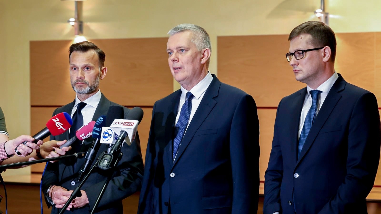 Tomasz Siemoniak: strefa buforowa będzie miała ok. 60 km długości