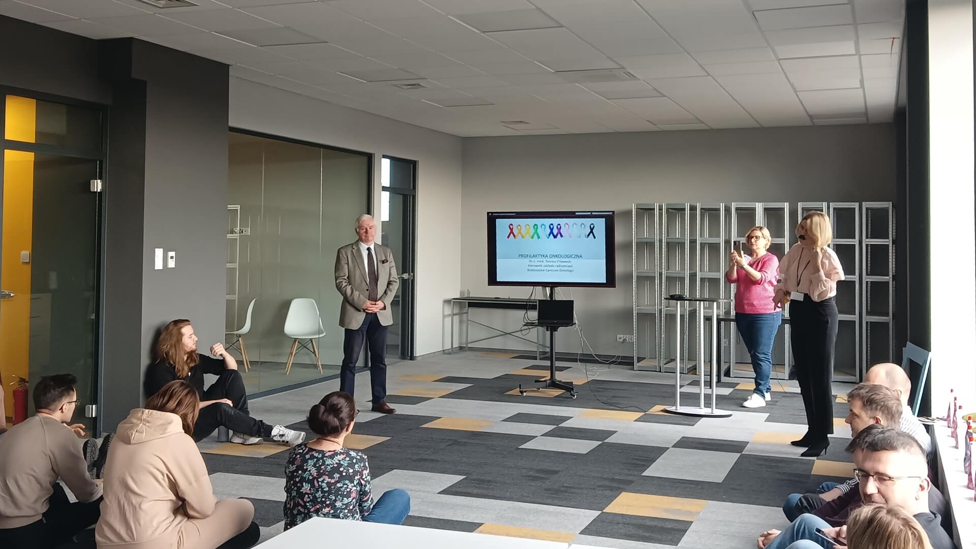 Kilka białostockich firm zorganizowało dla pracowników wykład na temat profilaktyki nowotworów u mężczyzn