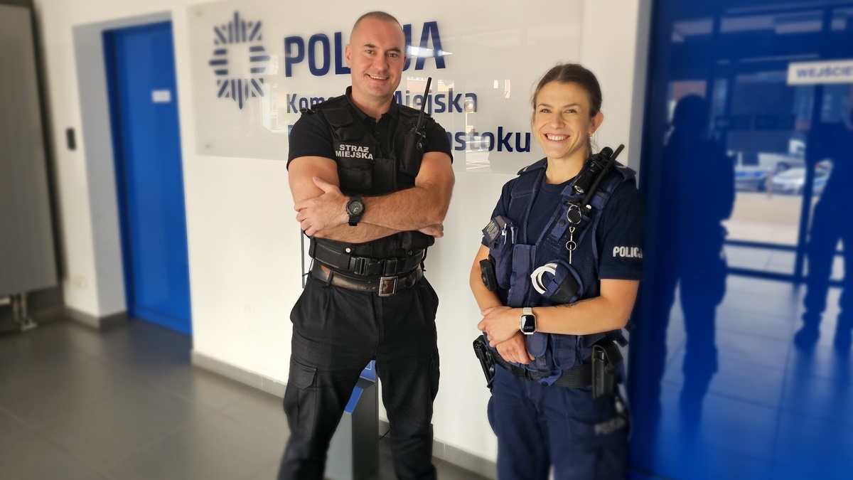 Policjantka i strażnik miejski uratowali półtoramiesięczne dziecko