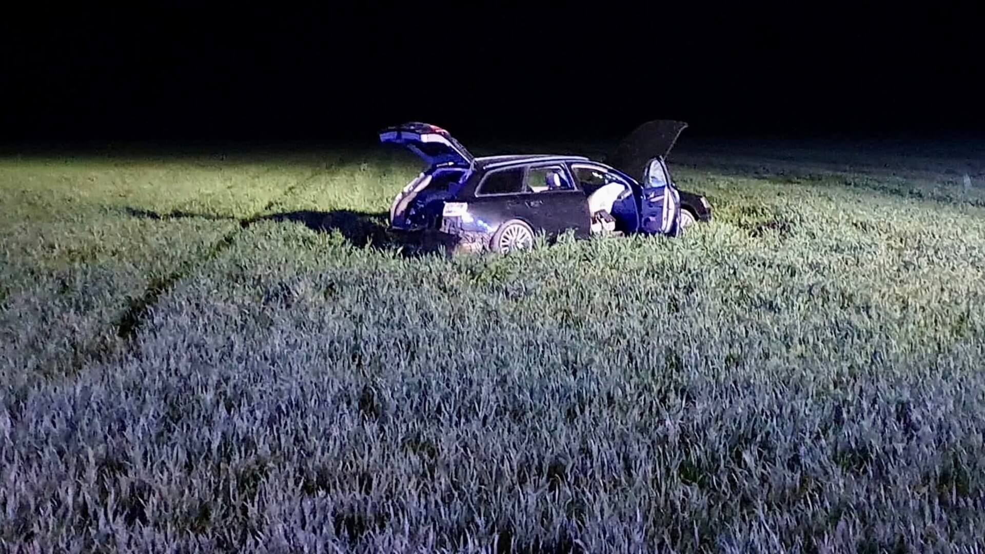 Pościg straży granicznej za autem przewożącym nielegalnych migrantów