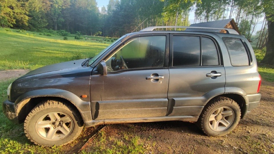 Mieszkaniec Łapicz koło Krynek przekaże ukraińskim żołnierzom własną terenówkę