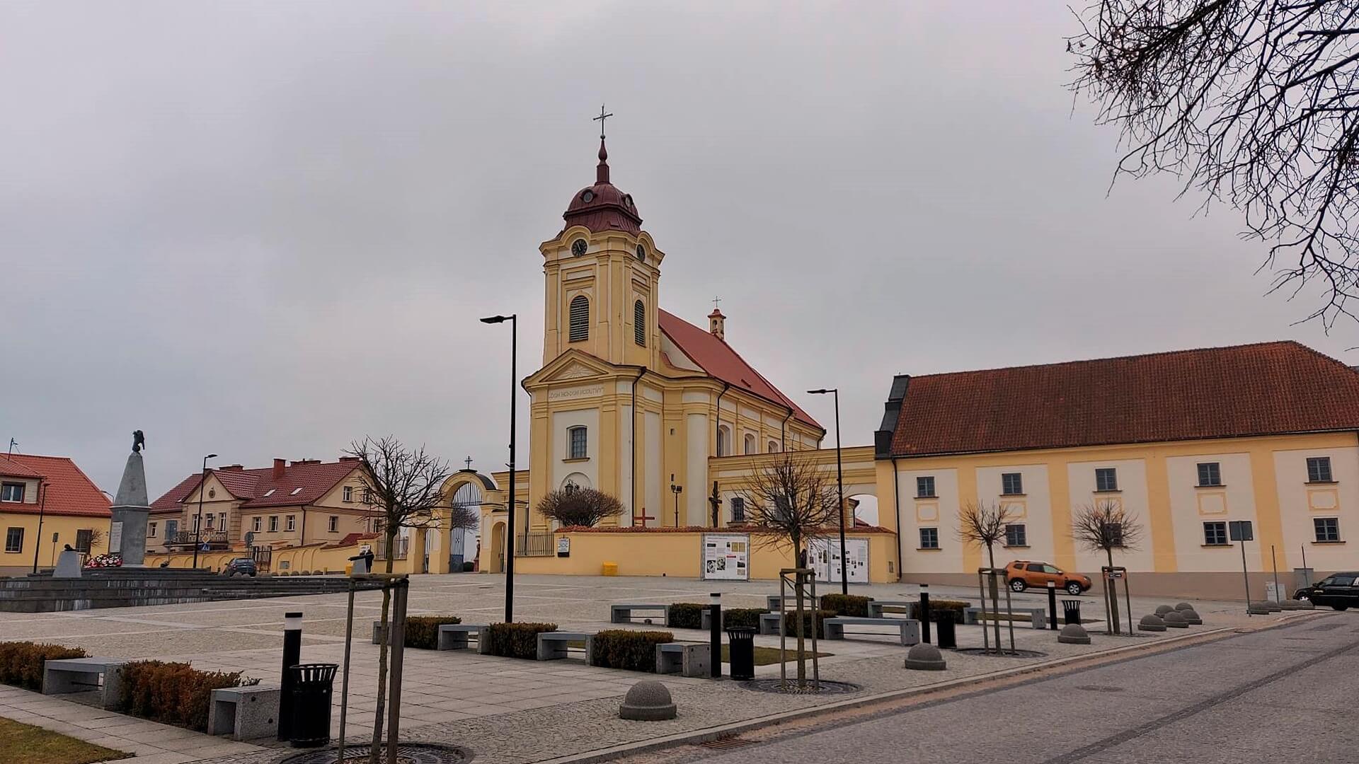Mieszkańcy Choroszczy i najbliższa rodzina pożegnali ofiary pożaru - trójkę dzieci