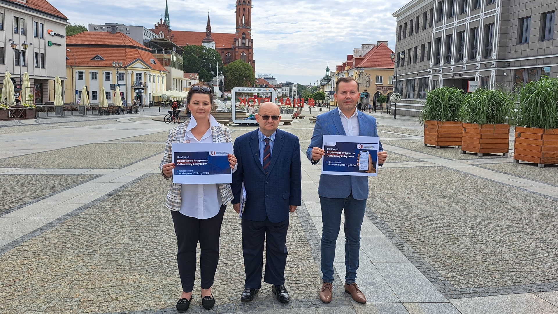 Działacze PiS apelują, by prezydent Białegostoku złożył wnioski do Rządowego Programu Odbudowy Zabytków