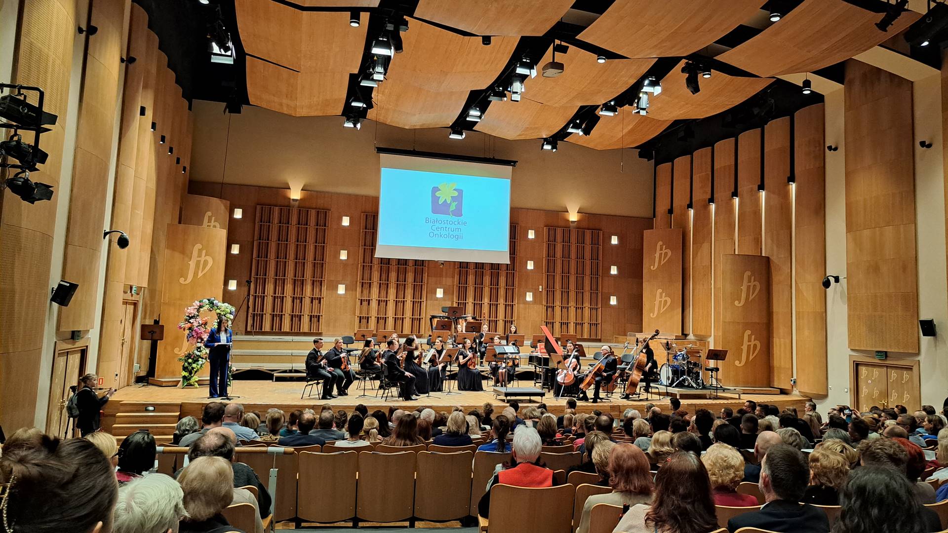 "Spotkanie Bohaterek i Bohaterów BCO" - w białostockiej filharmonii rozbrzmiewała muzyka Mozarta