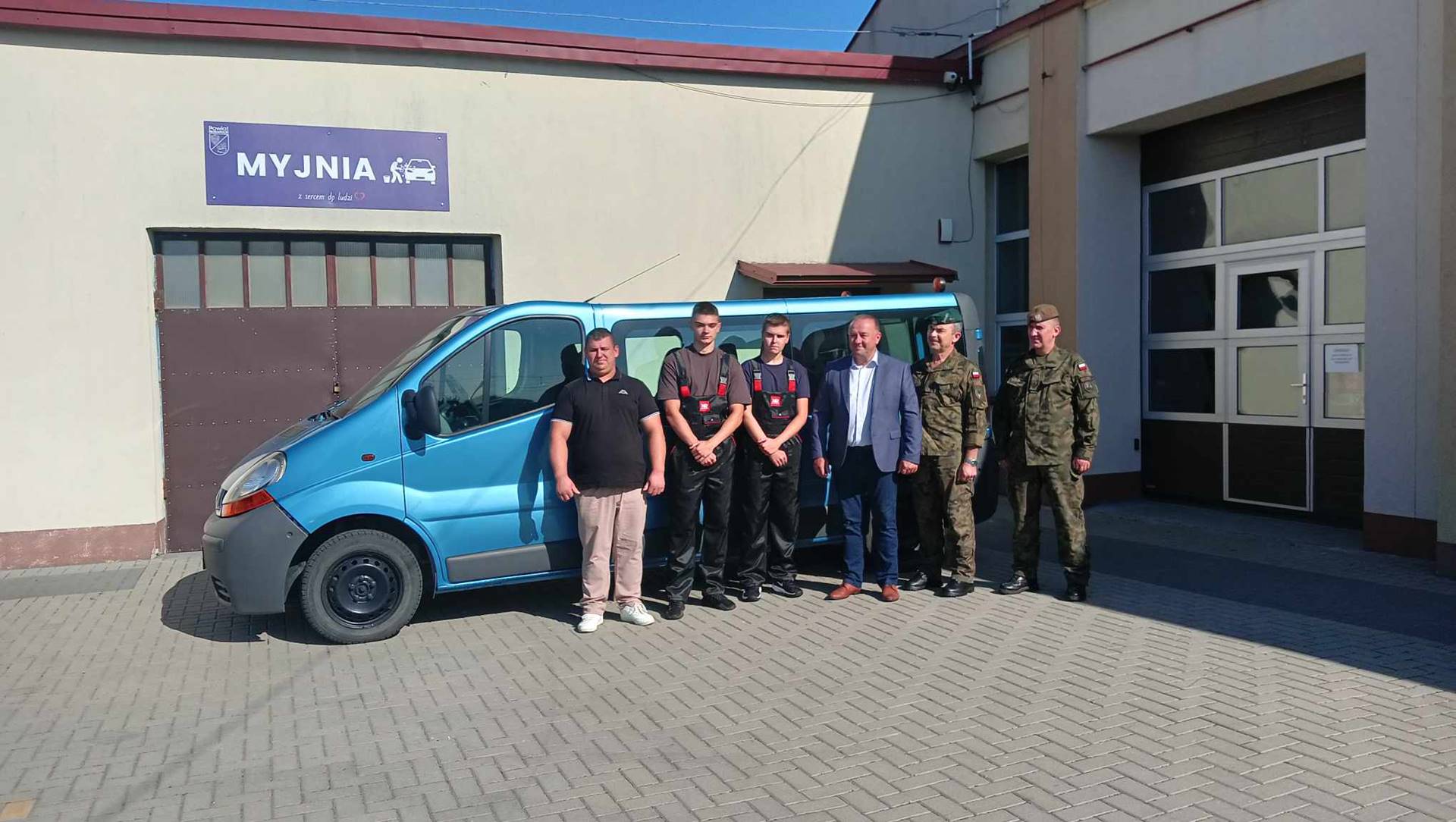 Starostwo Powiatowe w Białymstoku przekazało samochód Ukrainie