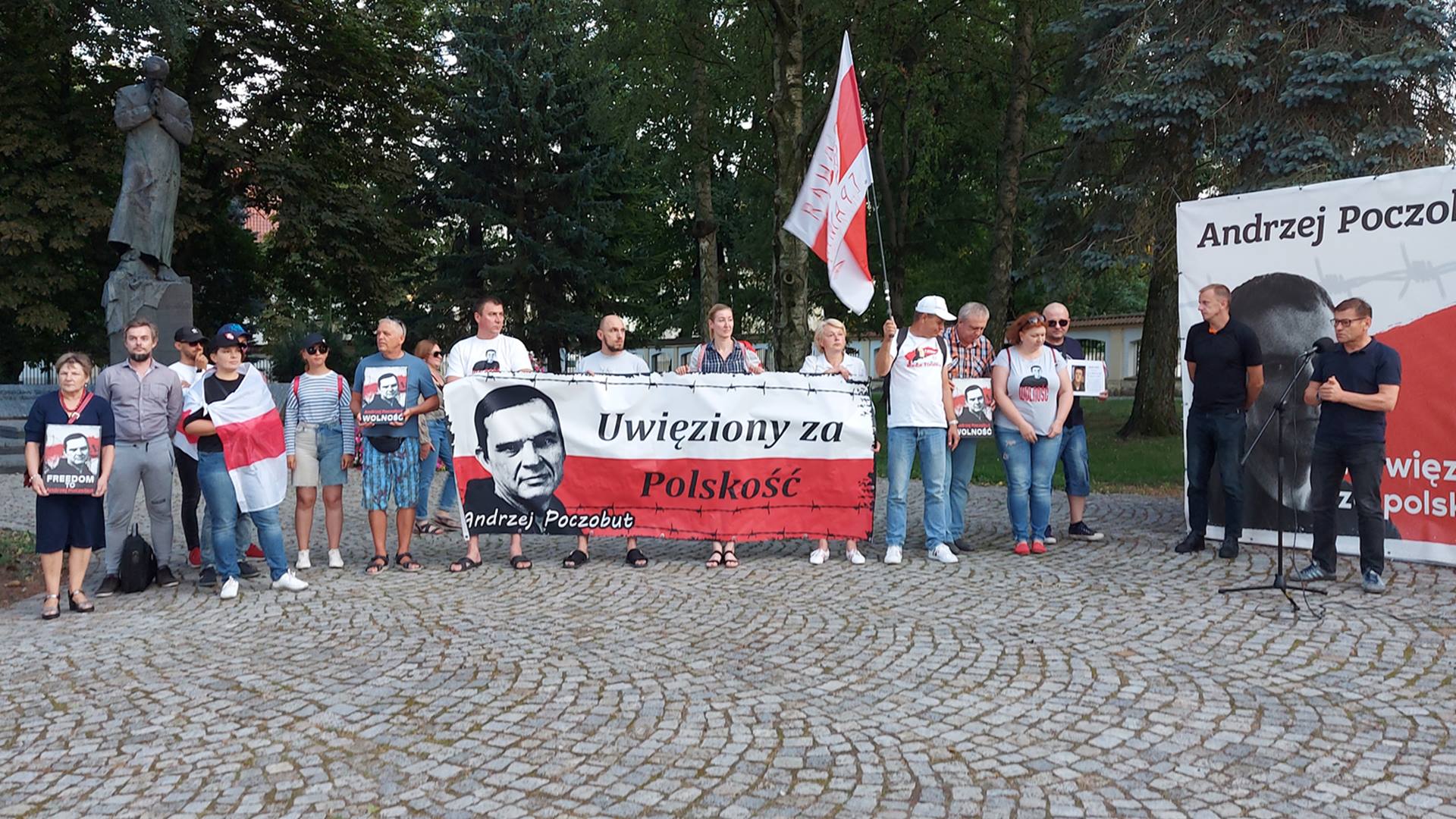 Akcja solidarności z Andrzejem Poczobutem w Białymstoku
