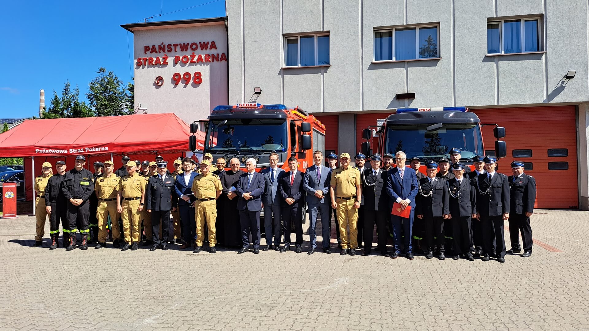 Białostoccy strażacy mają nowy samochód ratowniczo-gaśniczy