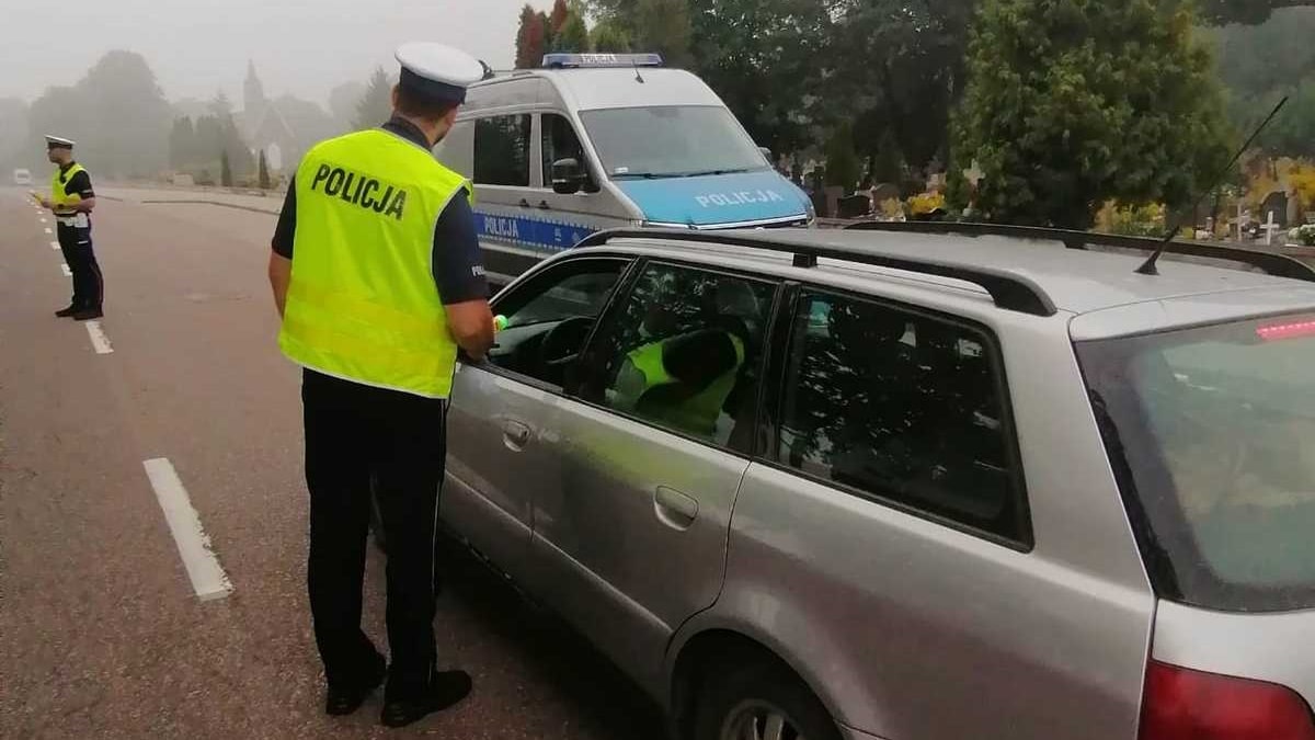 Podlascy policjanci przeprowadzili kontrole trzeźwości w regionie - zatrzymali prawie 50 kierowców