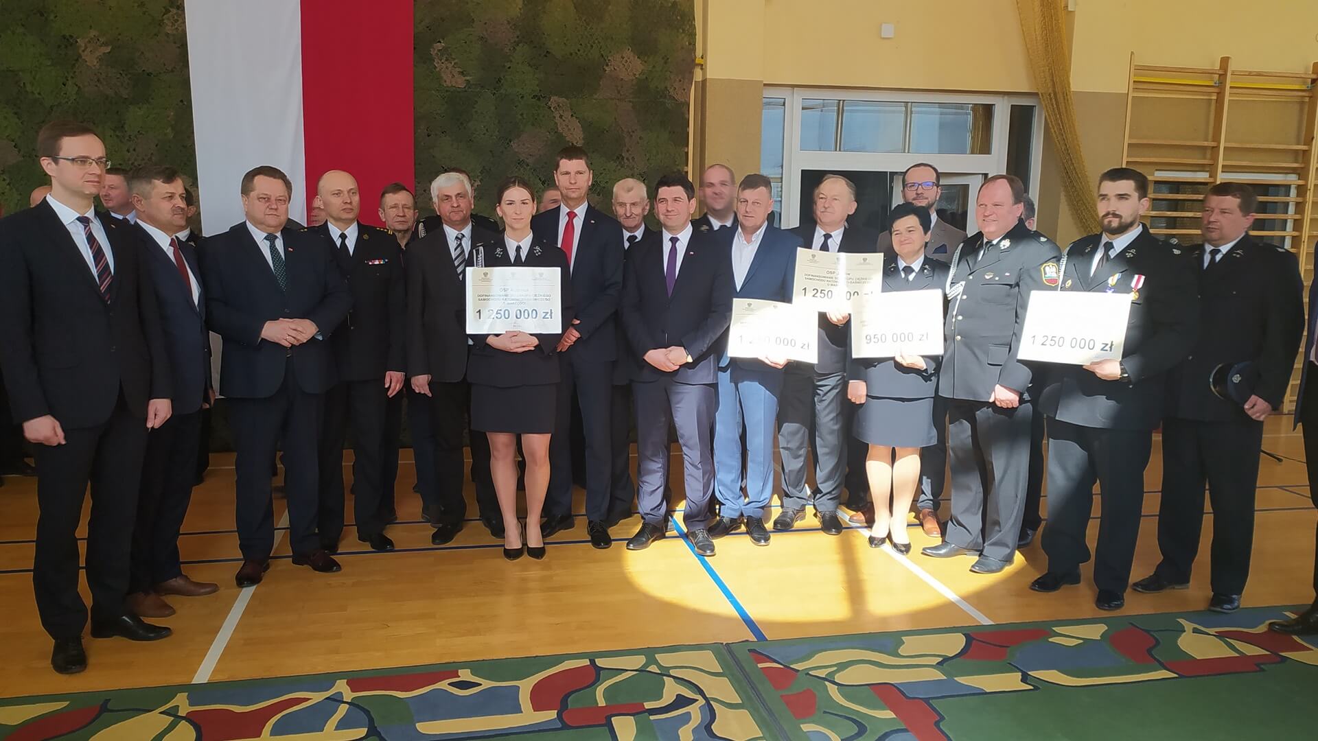 16 jednostek OSP w Podlaskiem otrzymało promesy na zakup pojazdów pożarniczych