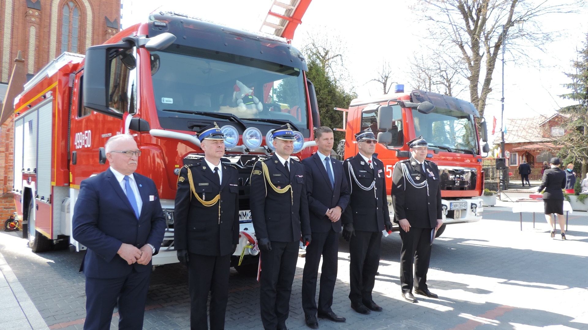 Strażacy z OSP w Sokołach mają nowy wóz ratowniczo-gaśniczy