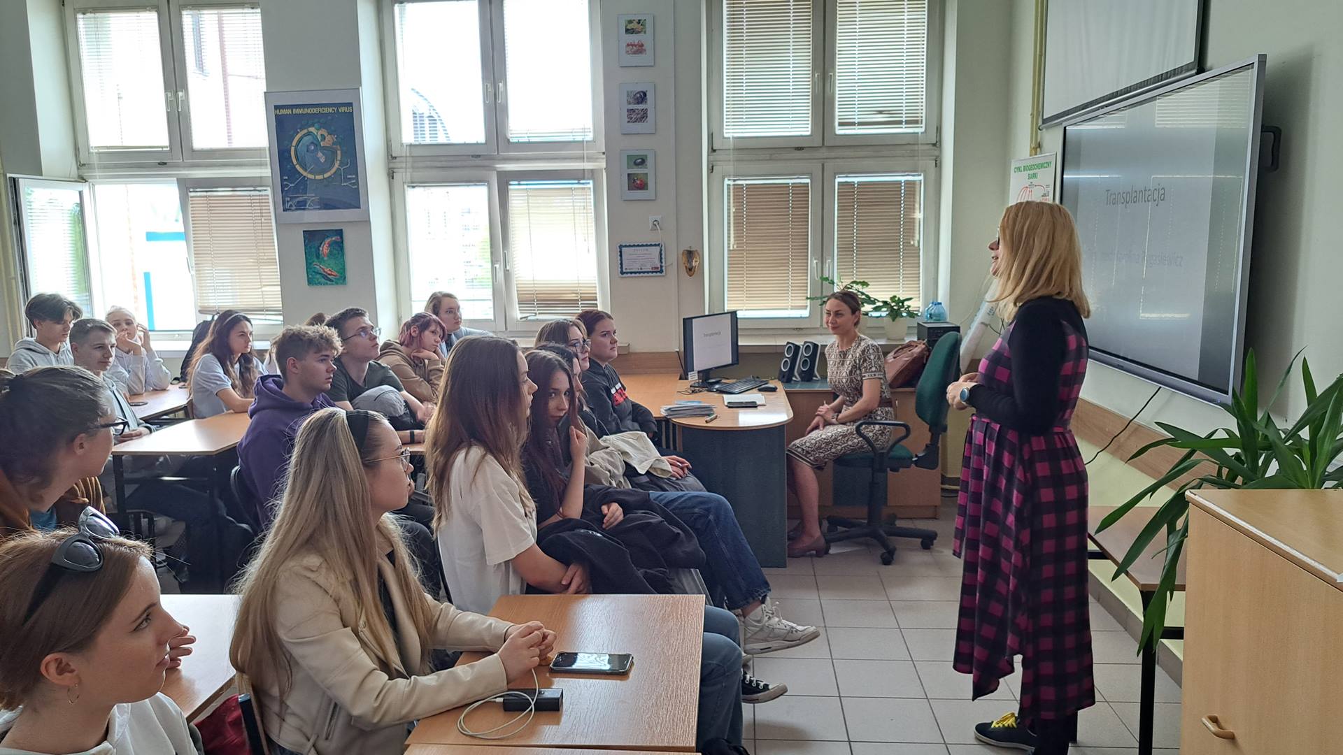 W III Liceum Ogólnokształcącym w Białymstoku uczniowie rozmawiali z ekspertem o transplantacji