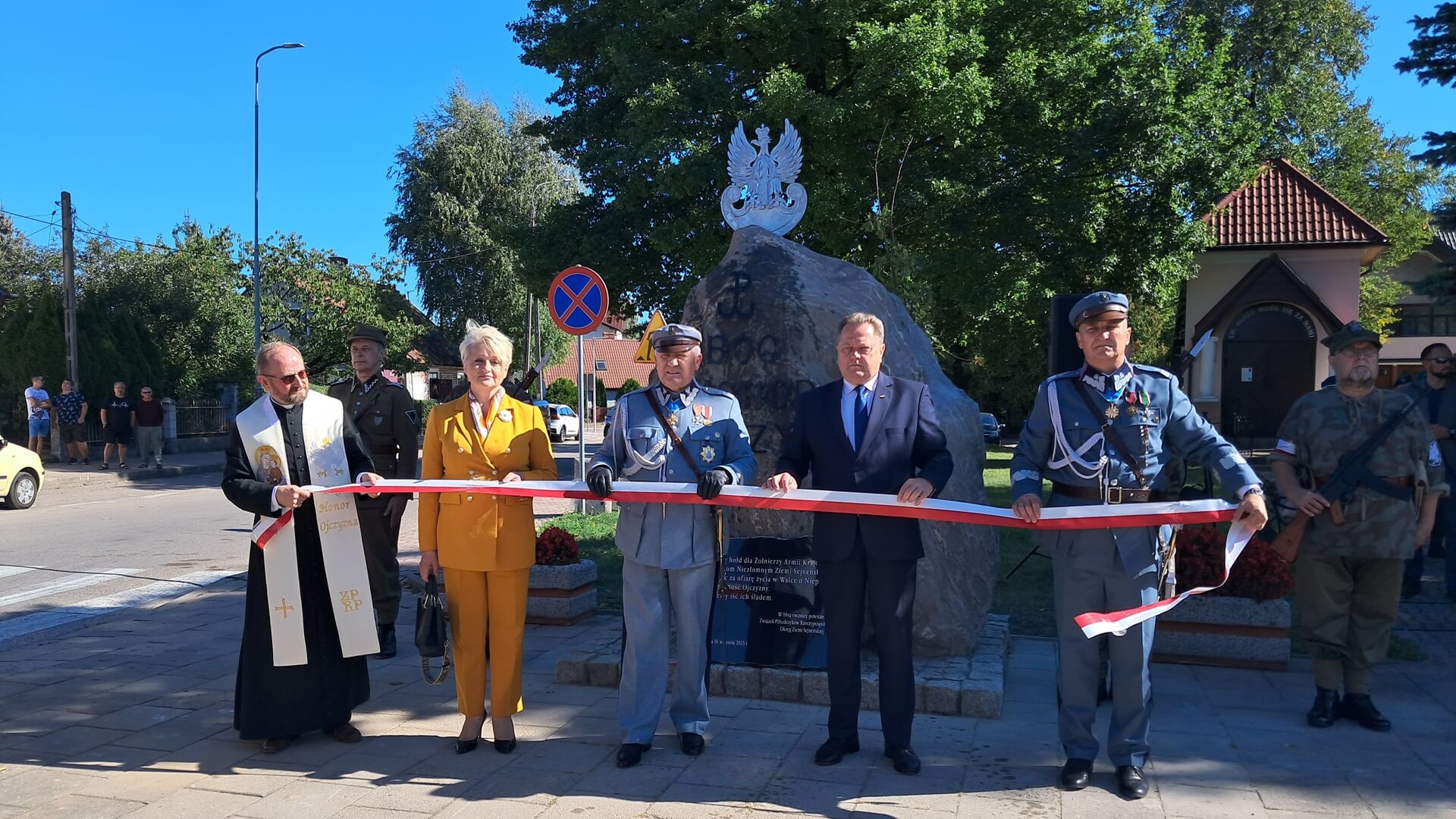 Pomnik upamiętniający Żołnierzy Armii Krajowej i Żołnierzy Niezłomnych stanął na Placu Świętej Agaty w Sejnach
