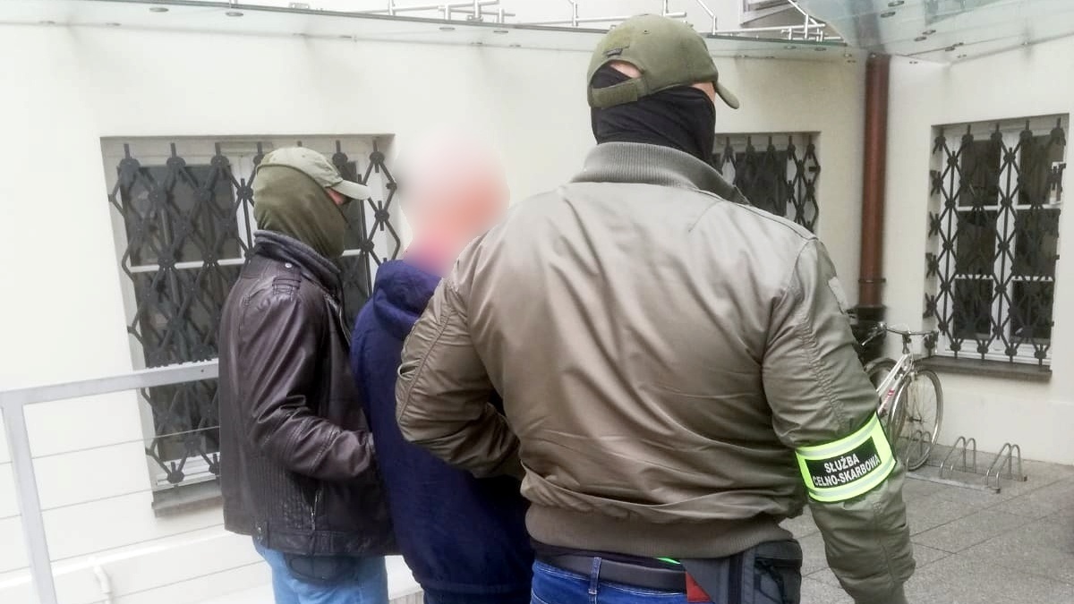 Ponad 2800 fikcyjnych faktur VAT za 70 mln zł - KAS i CBA rozbiły zorganizowaną grupę przestępczą