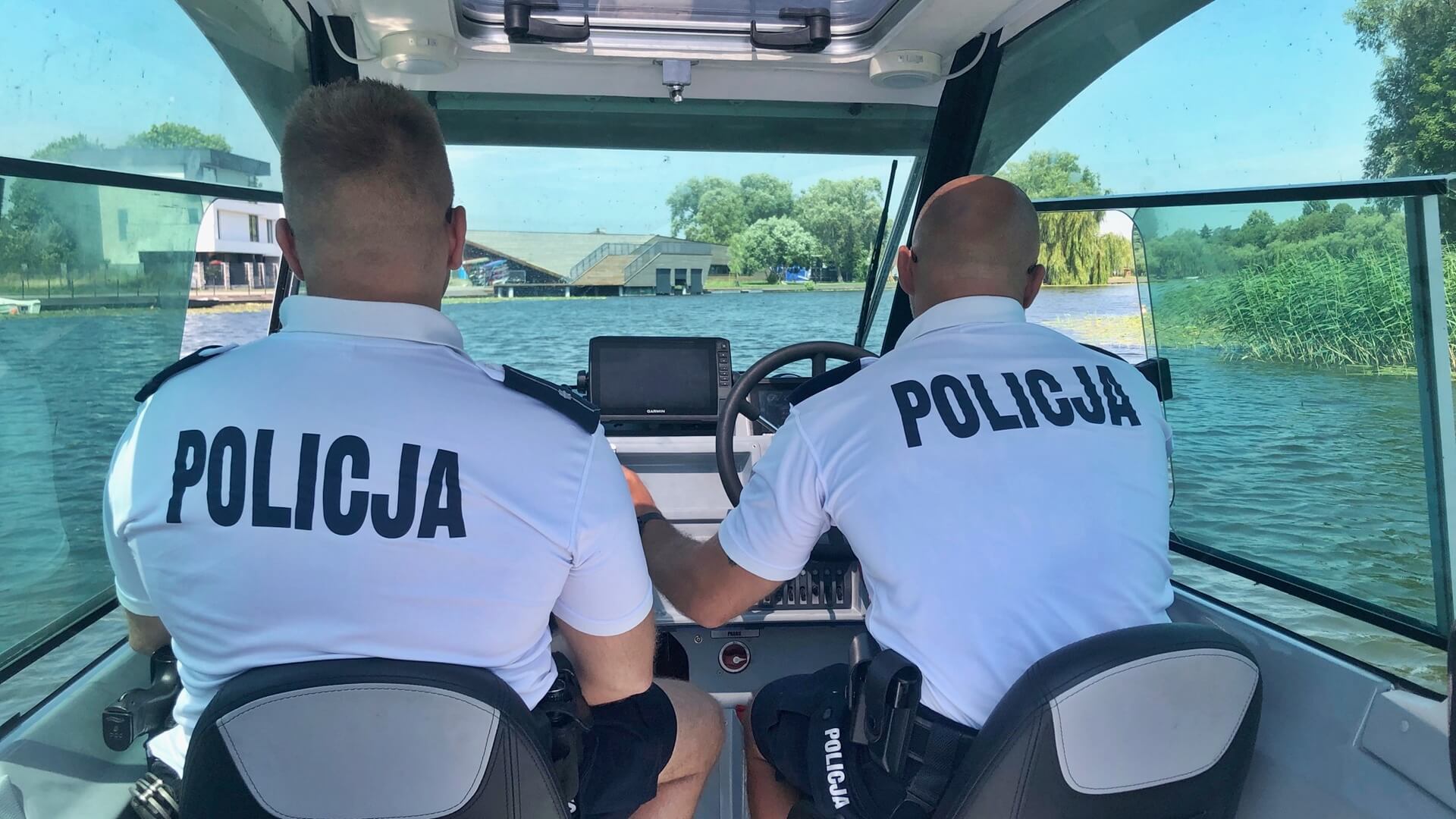 Policja zatrzymała dwóch pijanych sterników